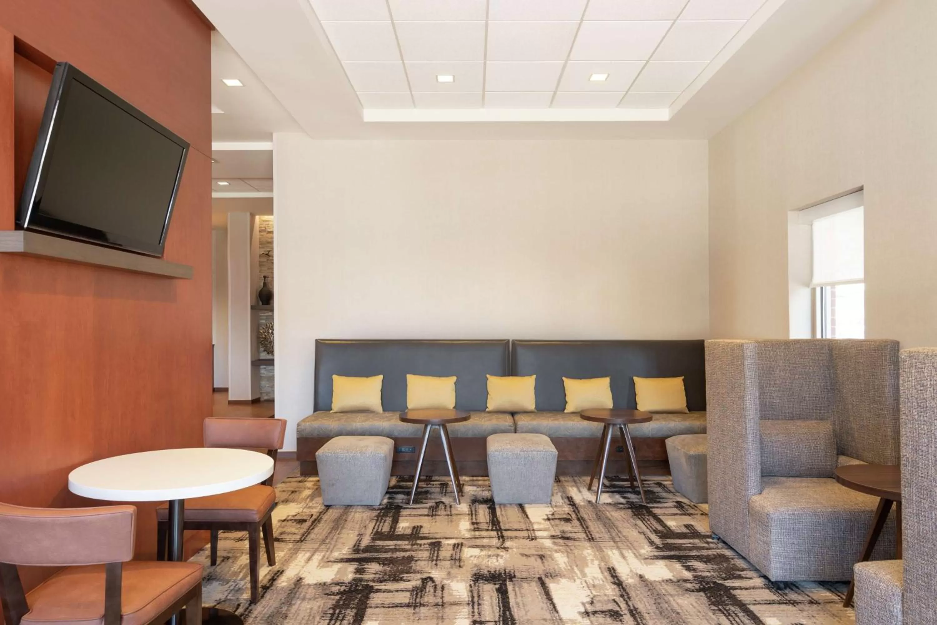 Lobby or reception in Hampton Inn Portland Downtown Waterfront