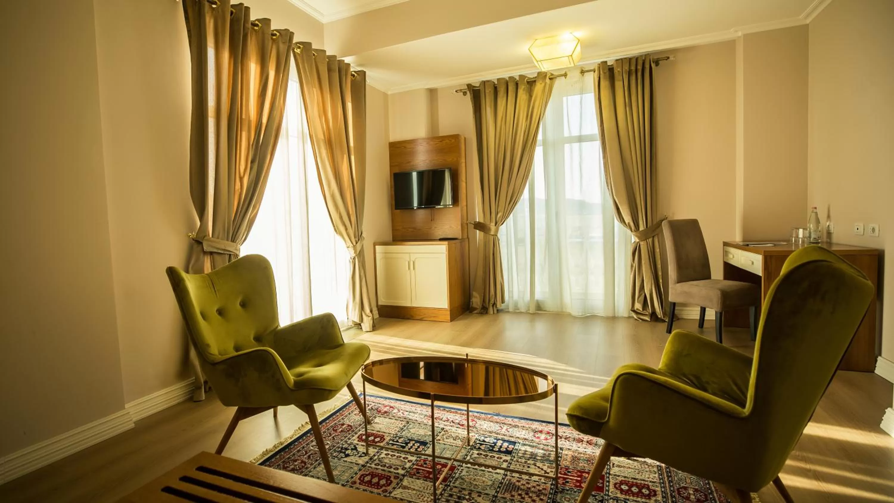 Seating area in Royal Hill Hotel