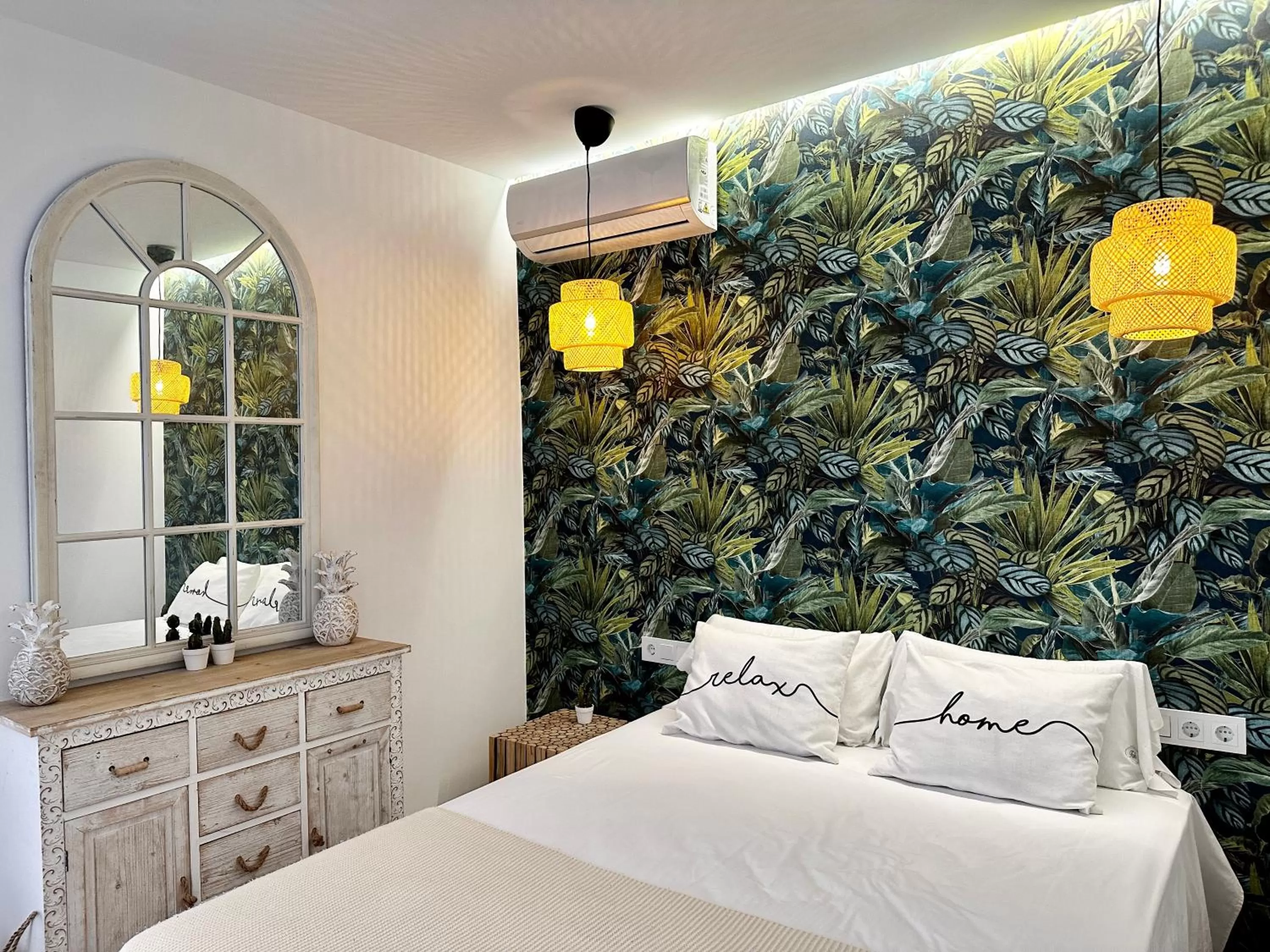 Bed in Loft 18 Beachfront Marbella Center