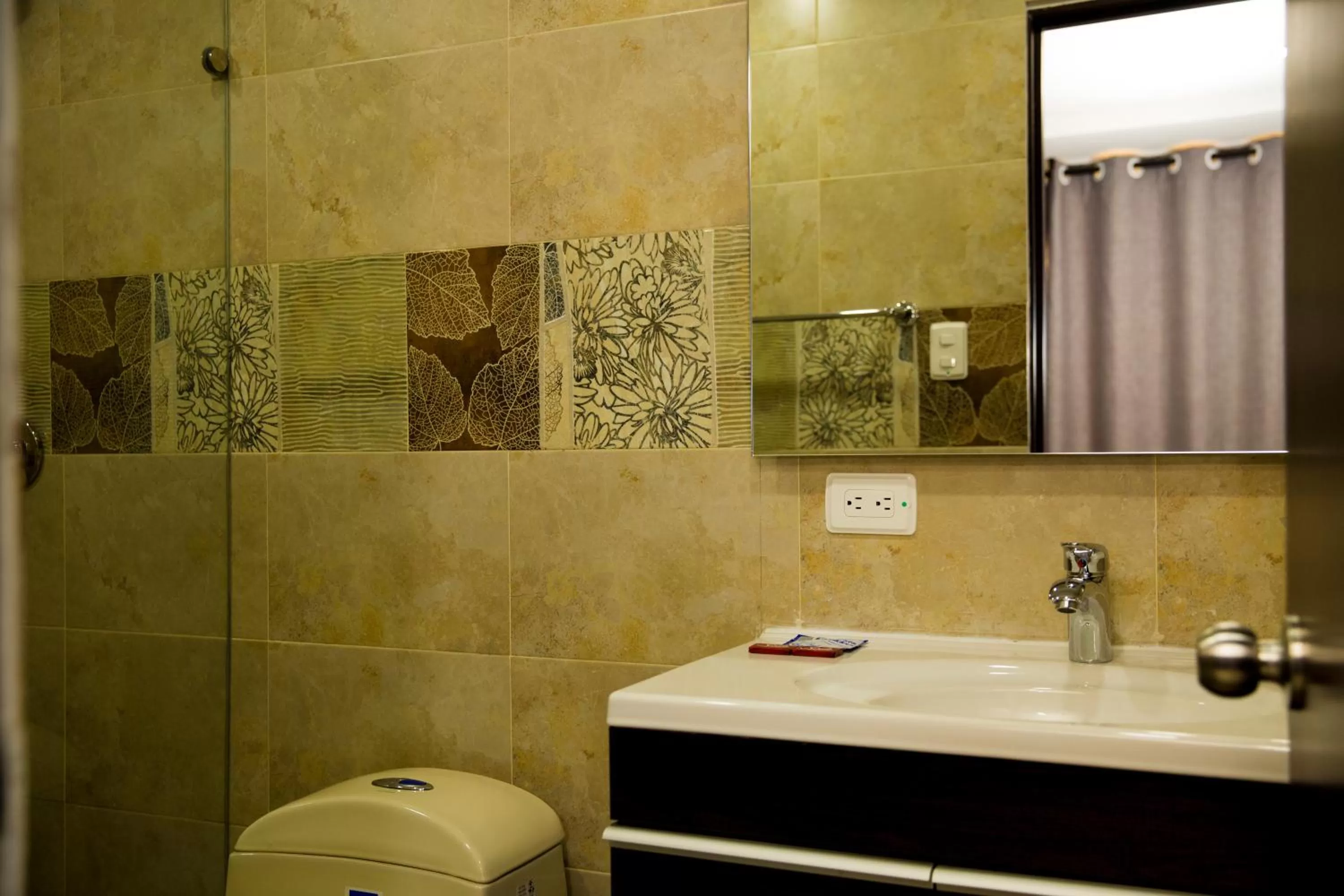 Bathroom in Hollywood Beach Suite