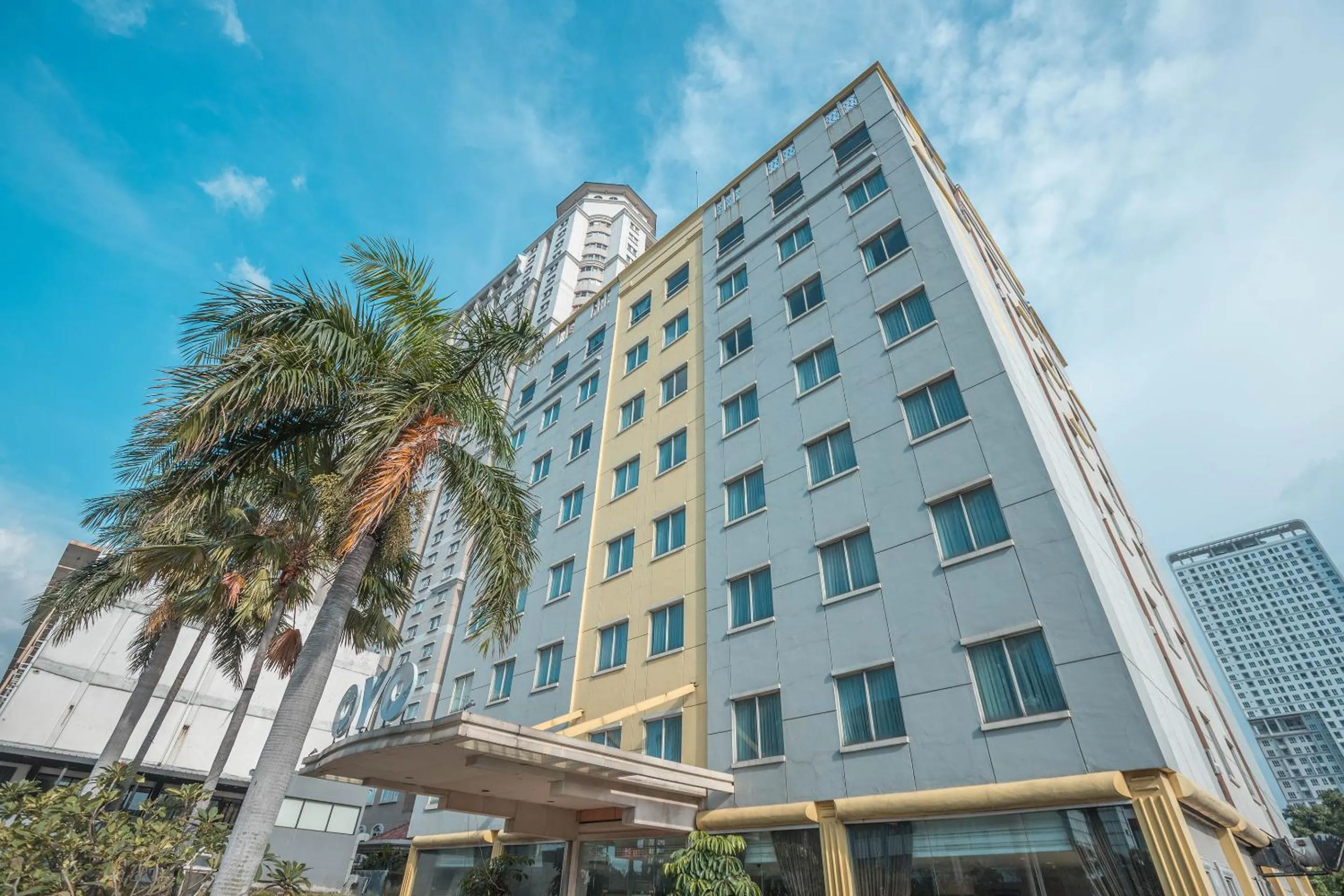 Property building in Hotel Bulevar Tanjung Duren Jakarta