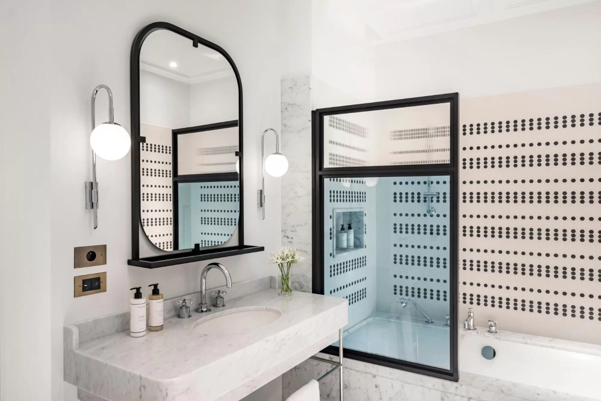 Bathroom in Kimpton - St Honoré Paris by IHG