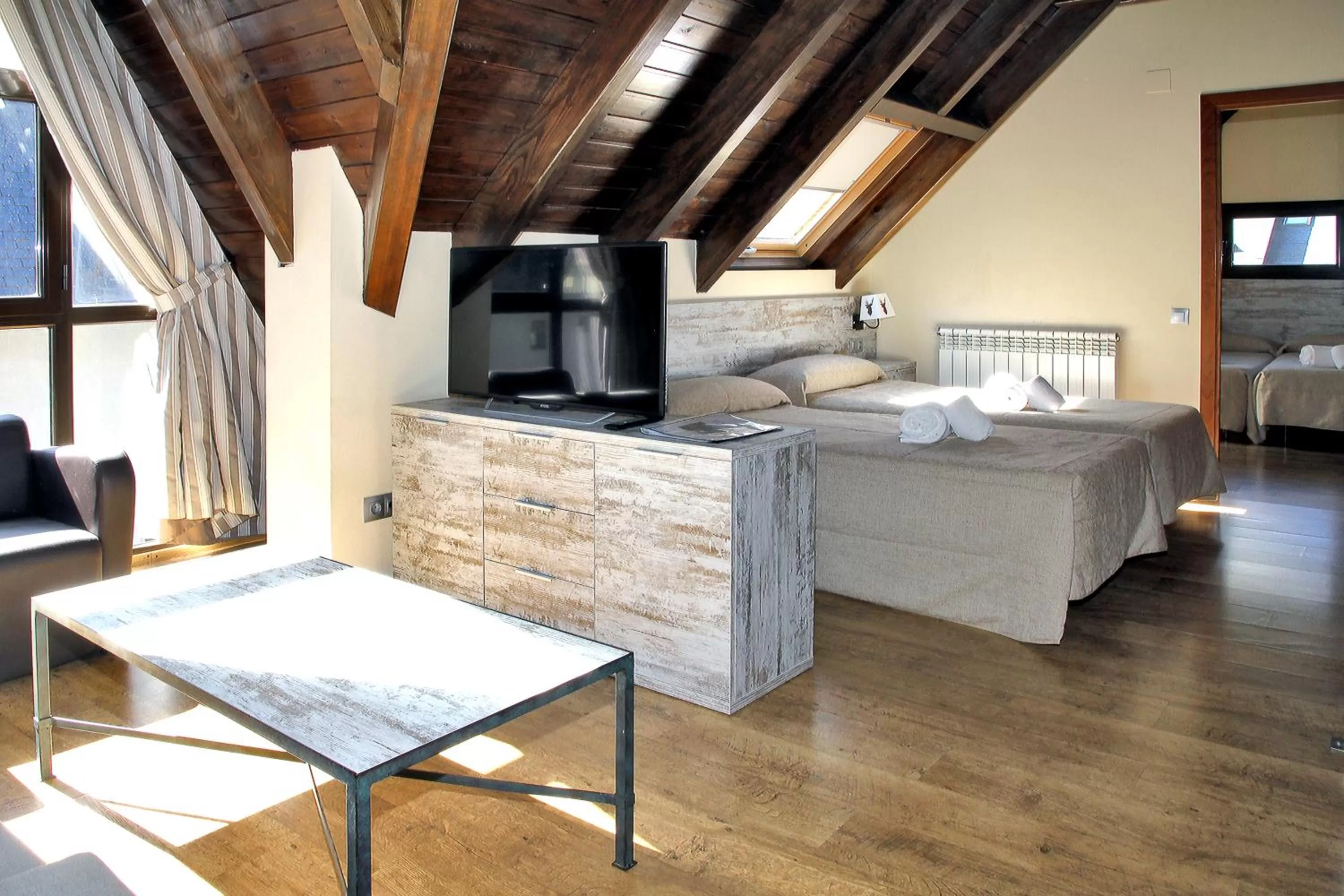 Bed in Aparthotel La Vall Blanca