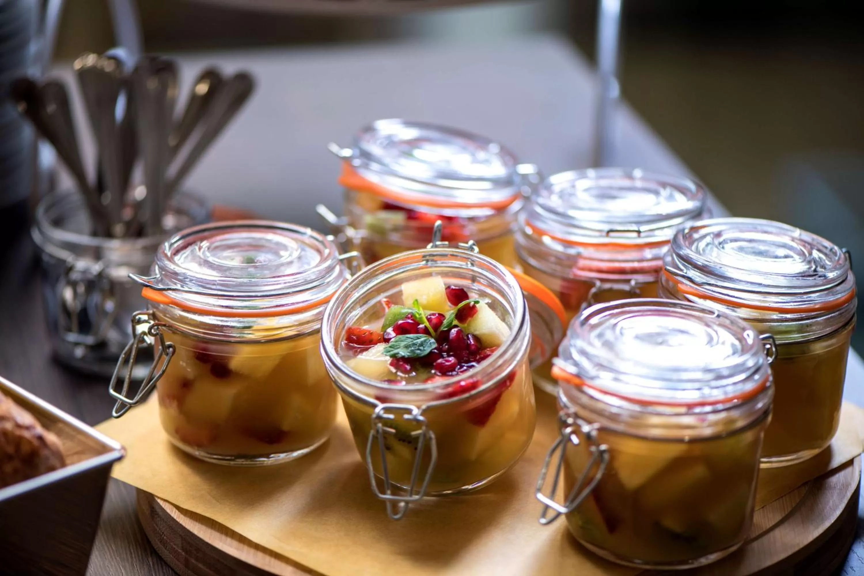 Restaurant/places to eat in Radisson Blu Hotel, Beirut Verdun