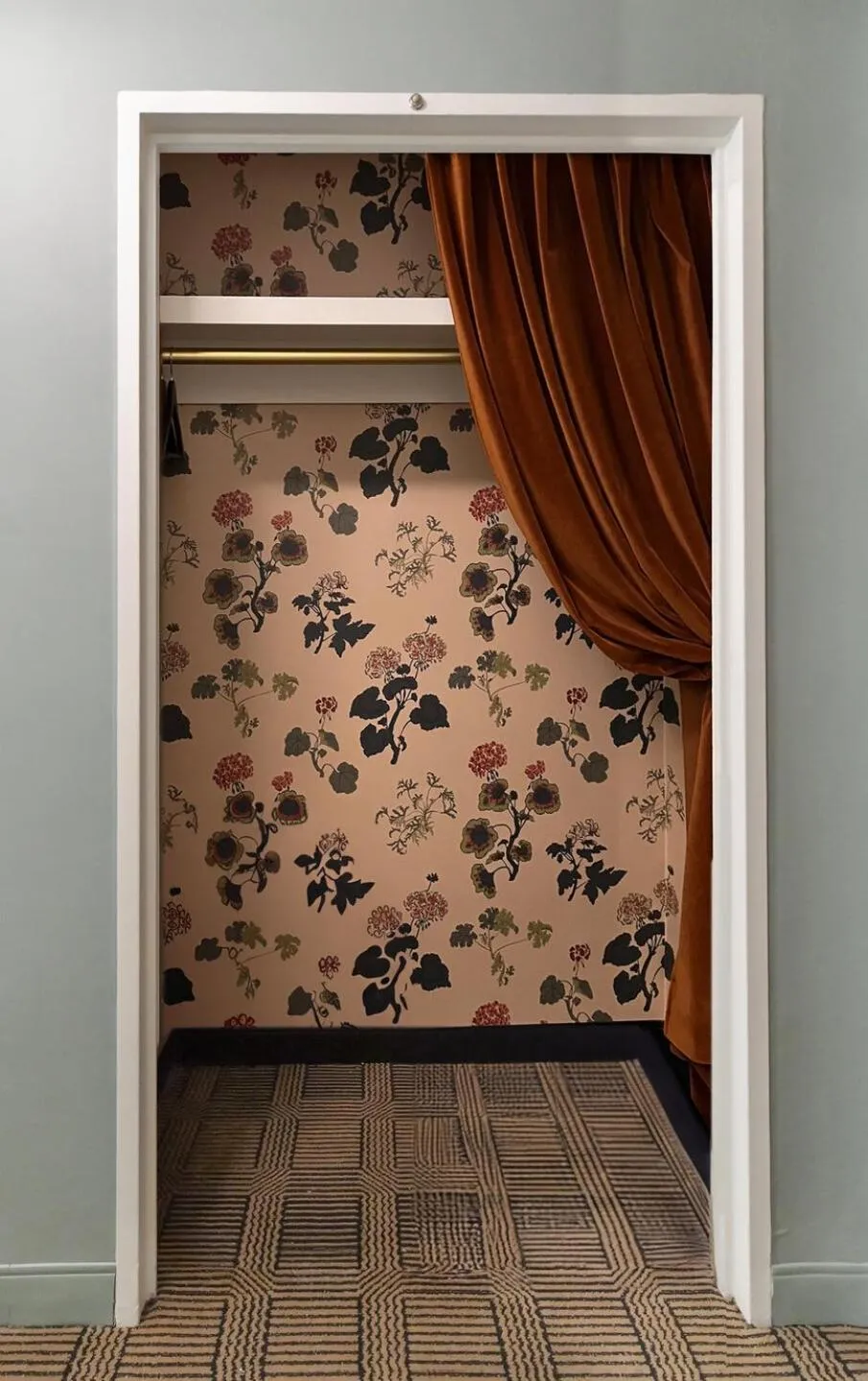 Bedroom in Romer Hell's Kitchen