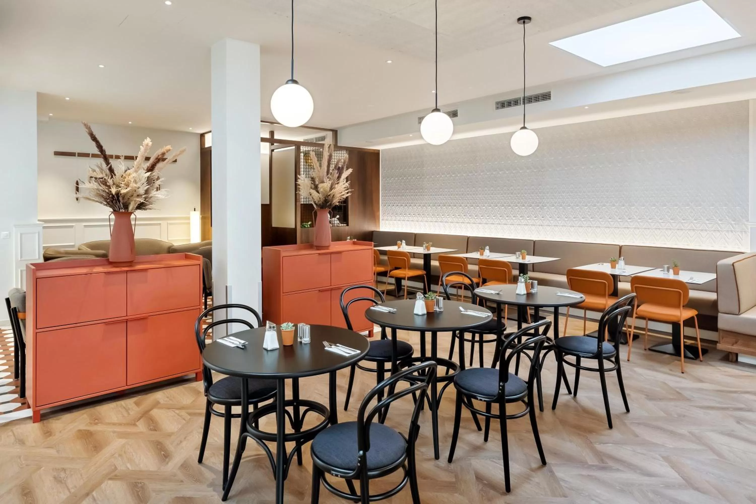 Restaurant/places to eat in Austria Trend Hotel Anatol Wien