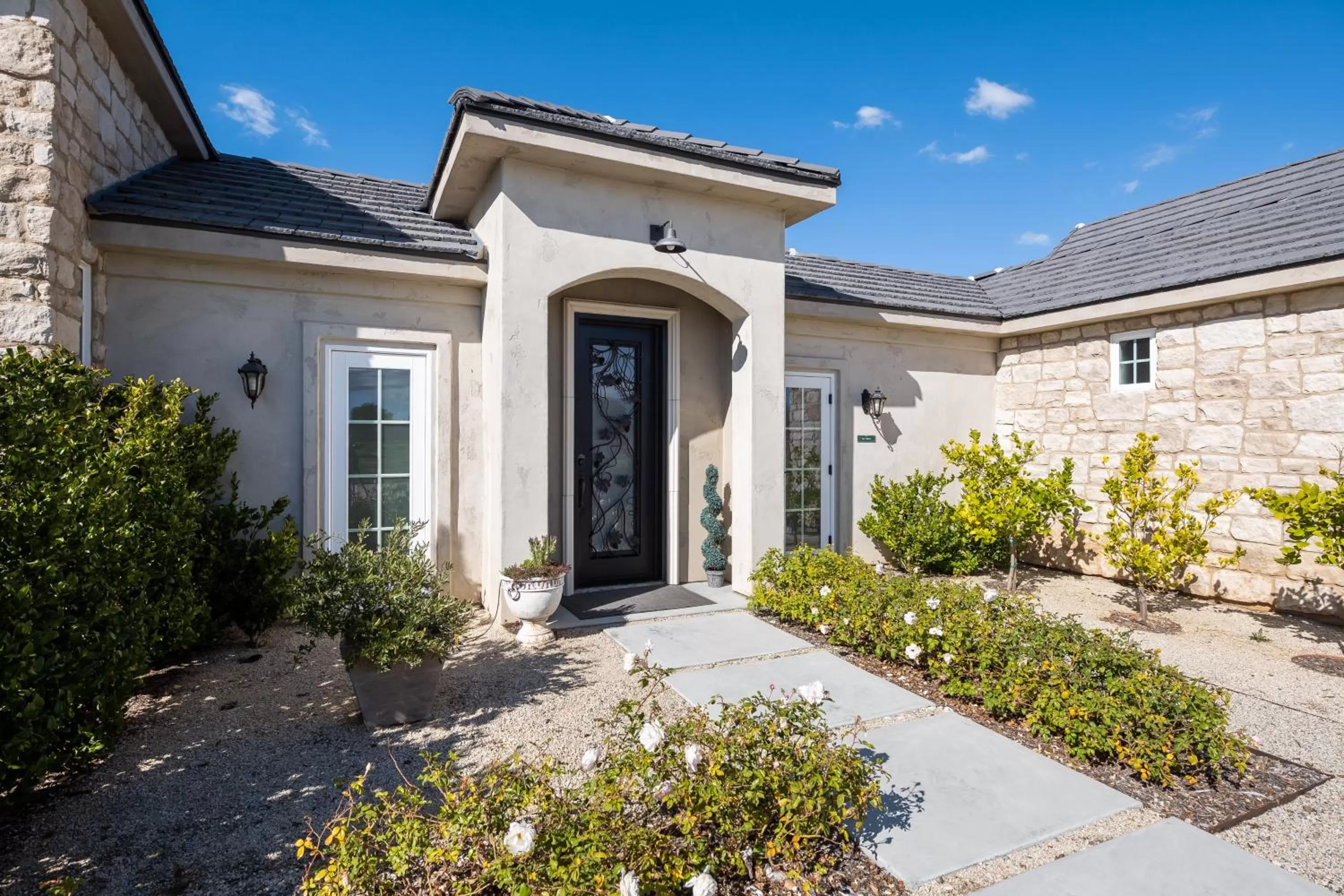 Property building in Domaine Chardonnay