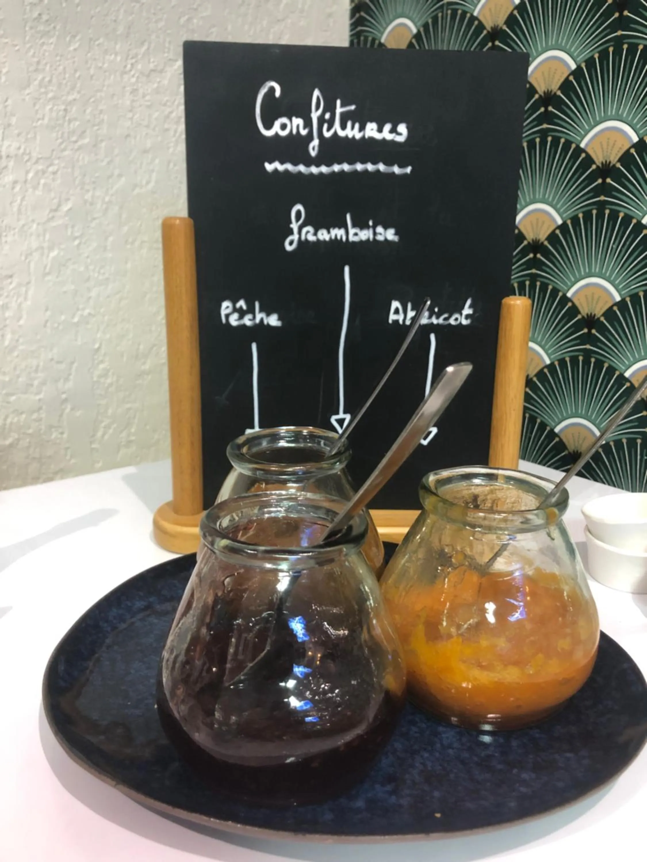 Food and drinks in Le Regina Hôtel et restaurant Canet-plage