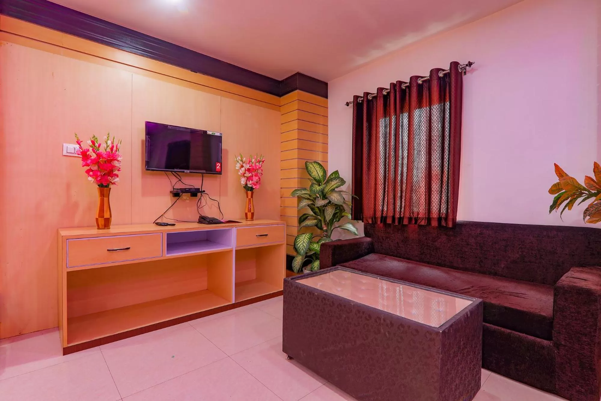 Lobby or reception in Via Moti Mahal - Sarnath museum