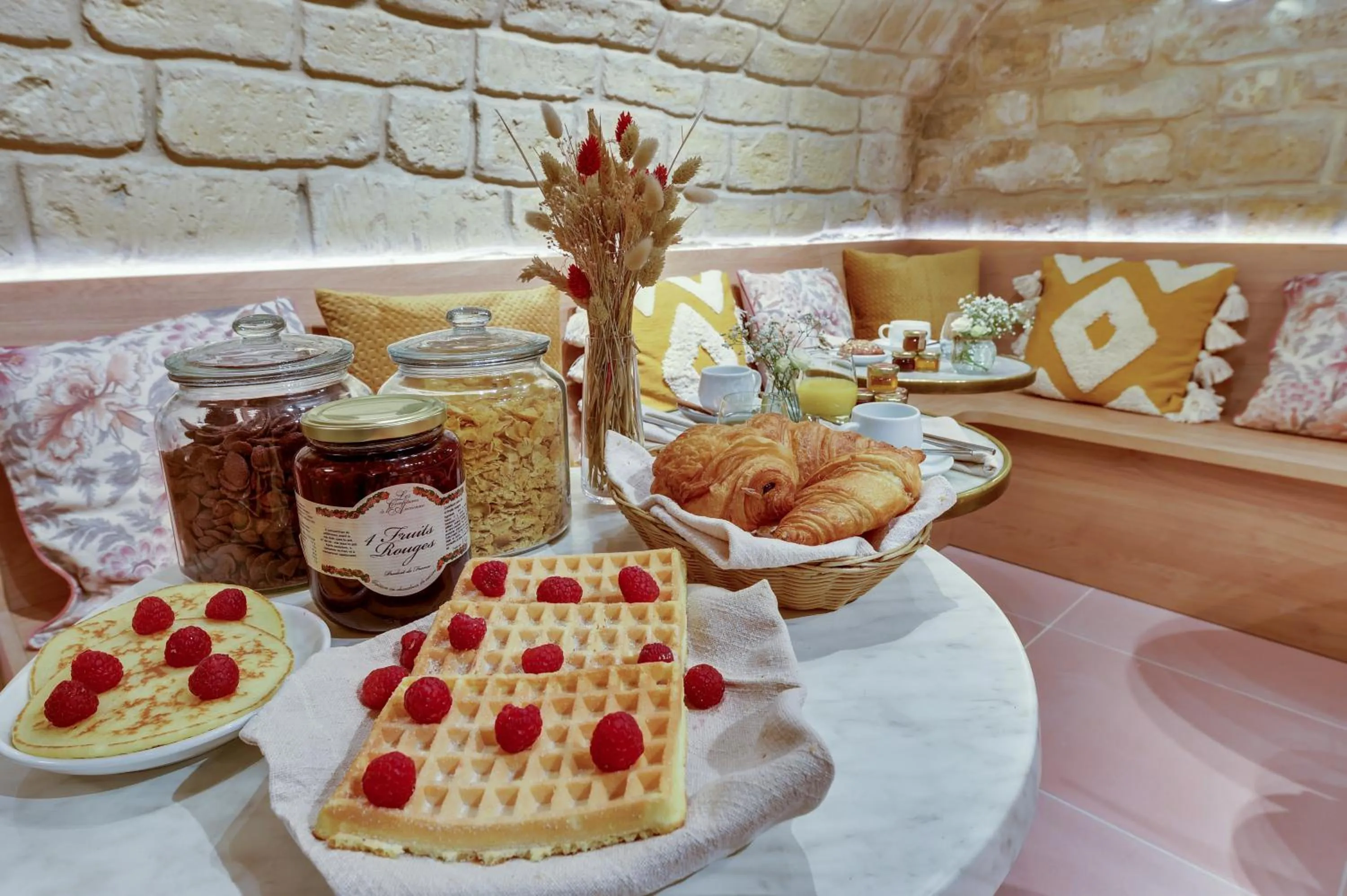 Food and drinks in Hôtel Alexandrine Opera