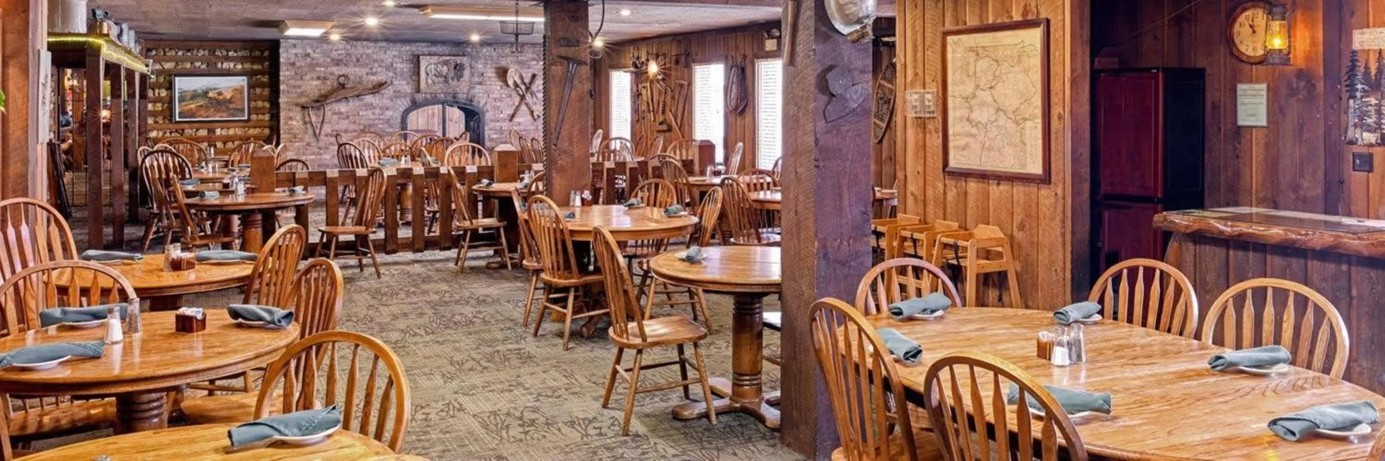 Restaurant/places to eat in Ridgeline Hotel at Yellowstone, an Ascend Collection Hotel