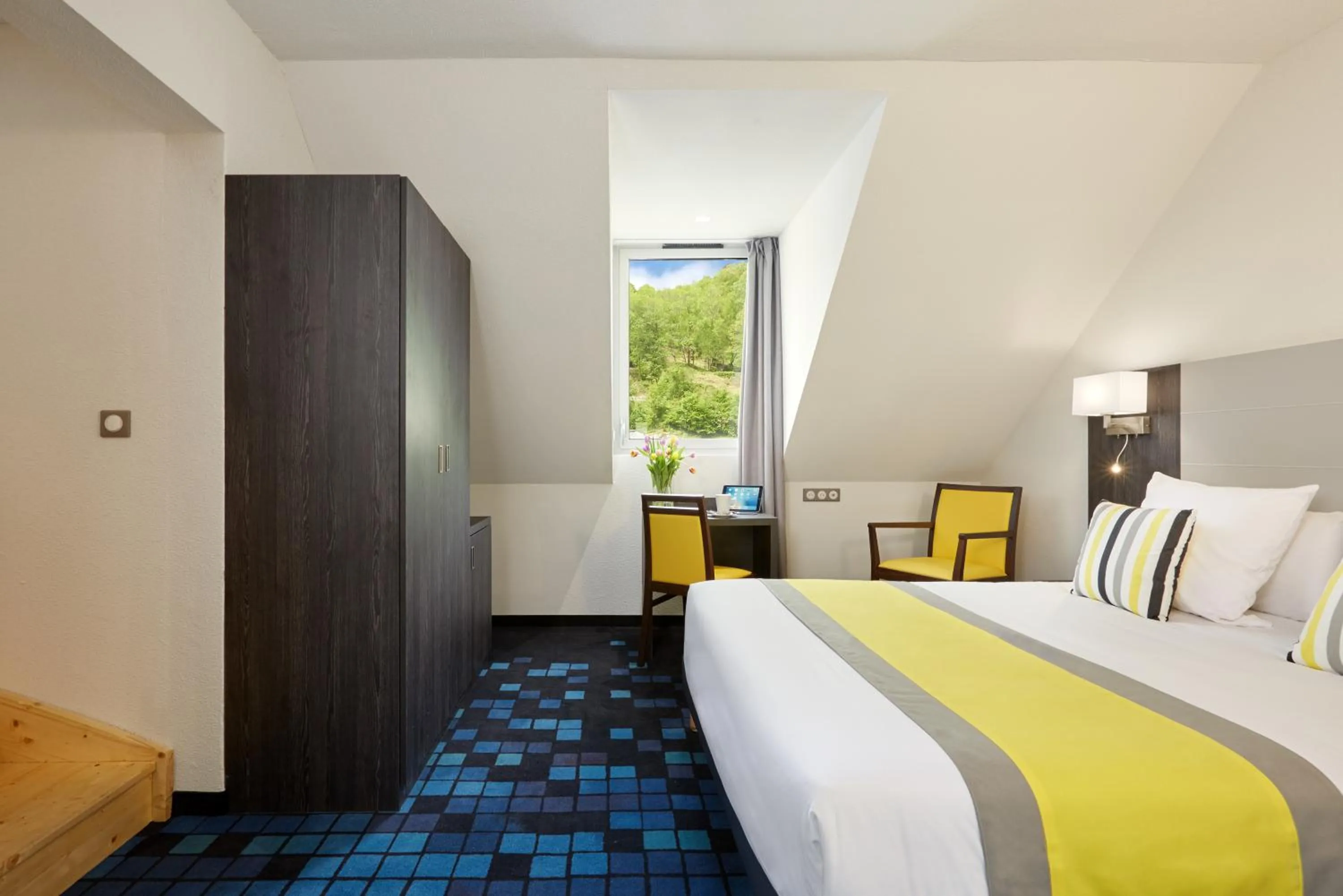 Bedroom, Bed in Hôtel Astrid