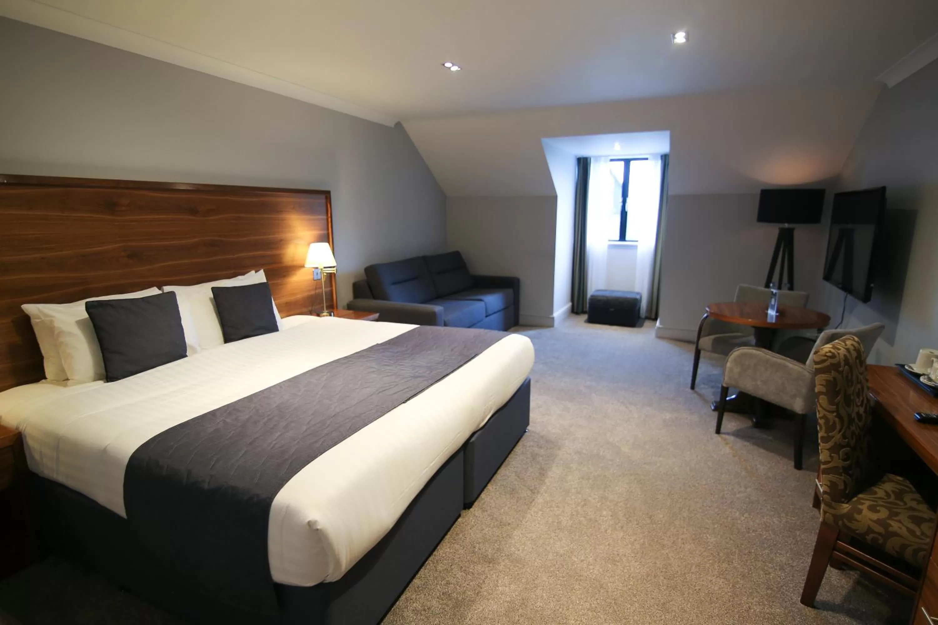 Deluxe Double or Twin Room in Old Thorns Hotel & Resort