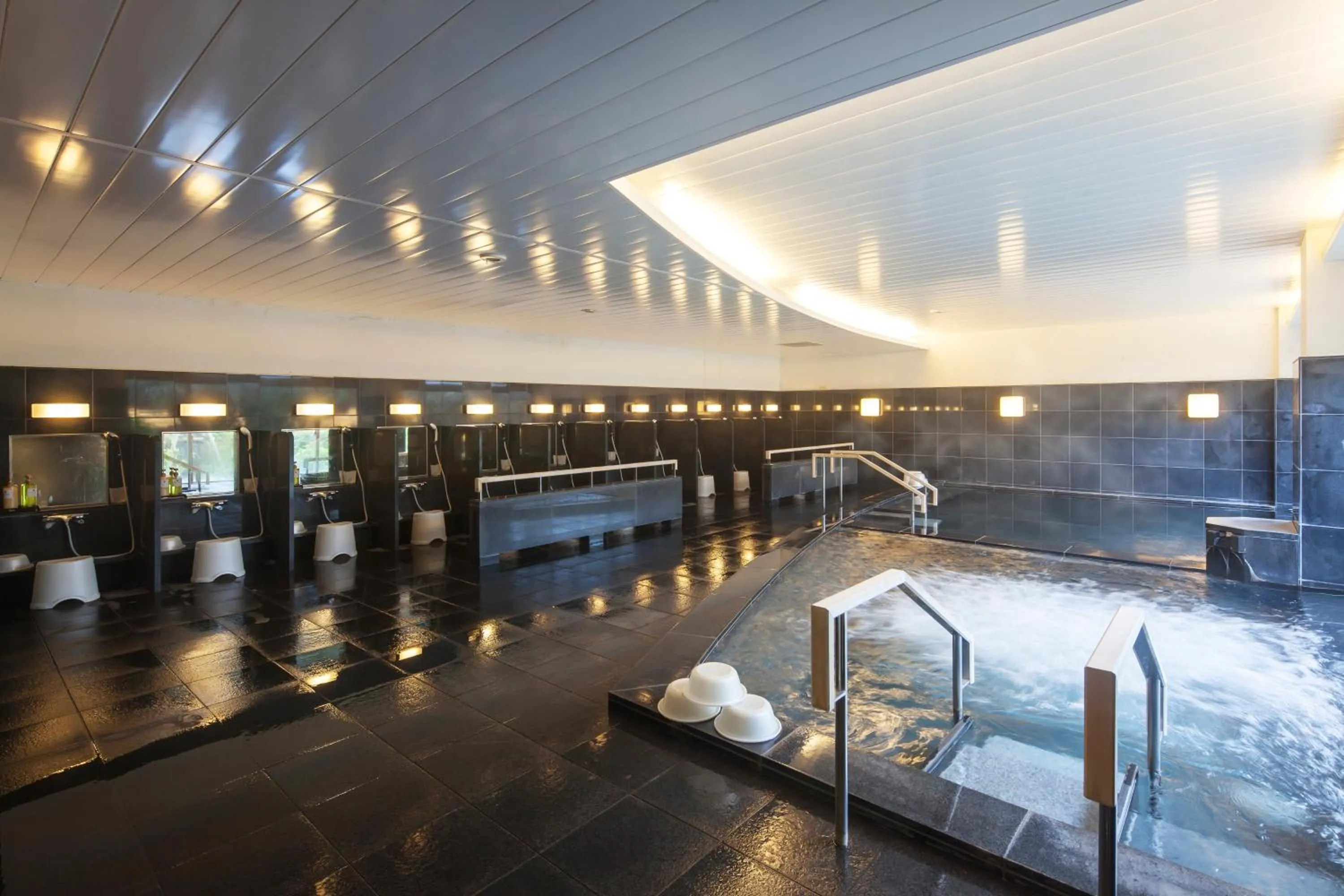 Open Air Bath in Hotel Izukyu