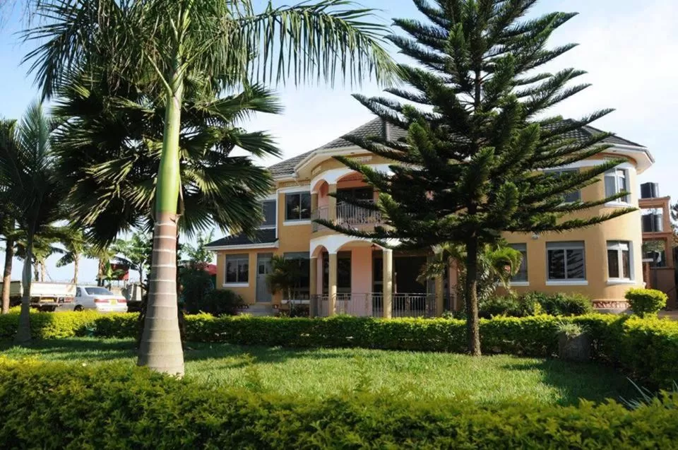 Garden view in Palace Hotel