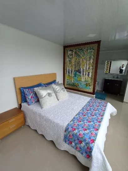 Bed in Paradise Lake Finca Hotel