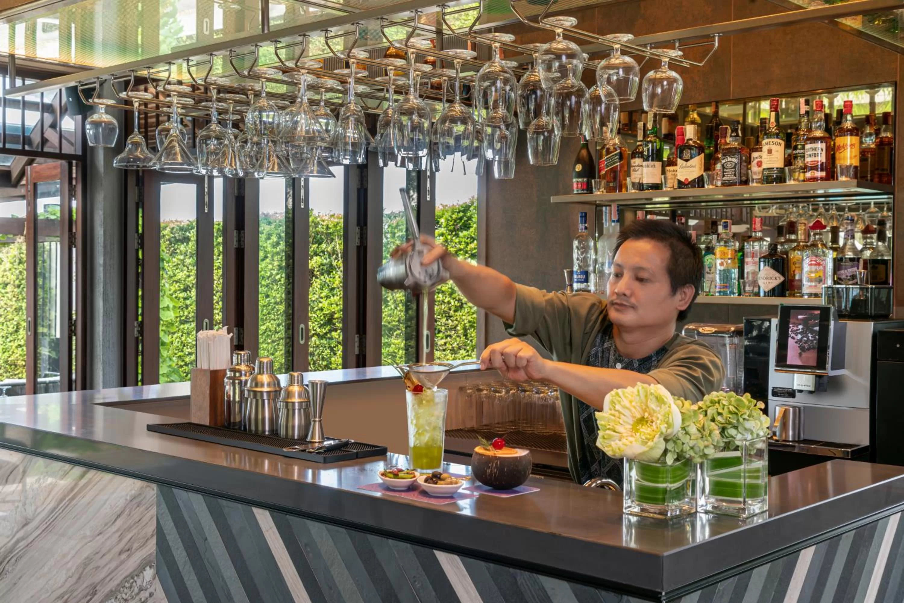 Restaurant/places to eat in Grand Mercure Khao Lak Bangsak