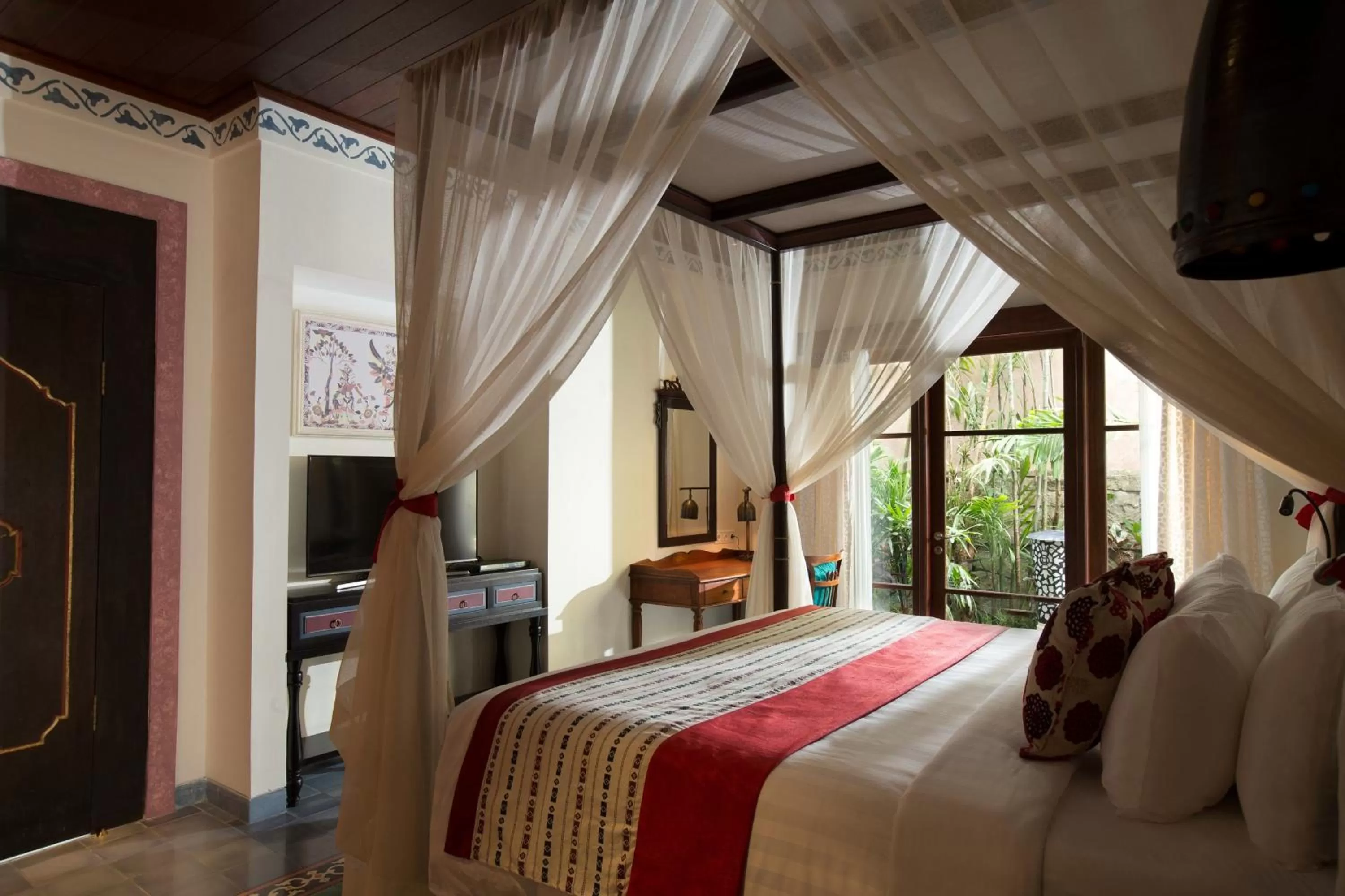 Bed in Dwaraka The Royal Villas