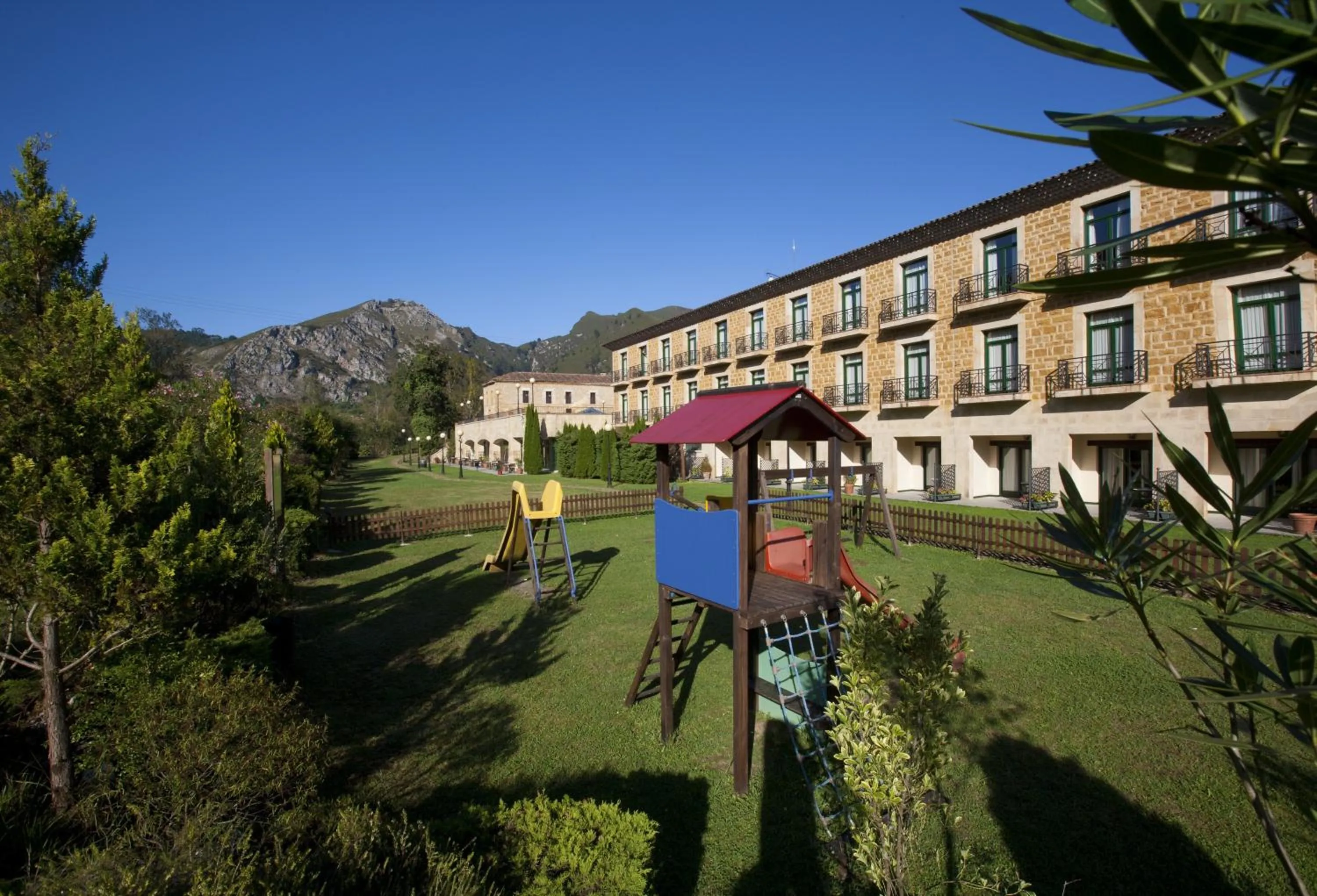 Facade/entrance in Parador de Cangas de Onís