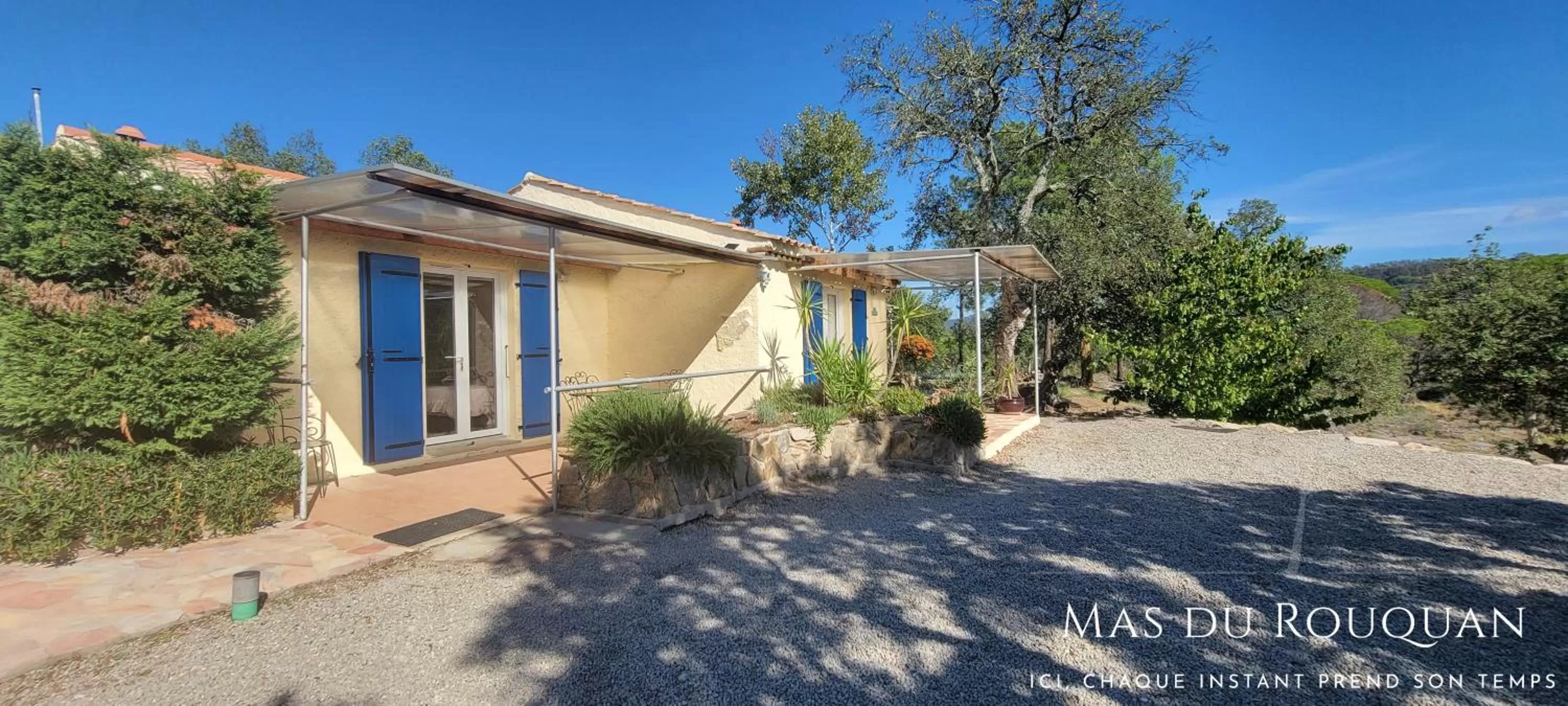 Patio, Property Building in Le Mas du Rouquan