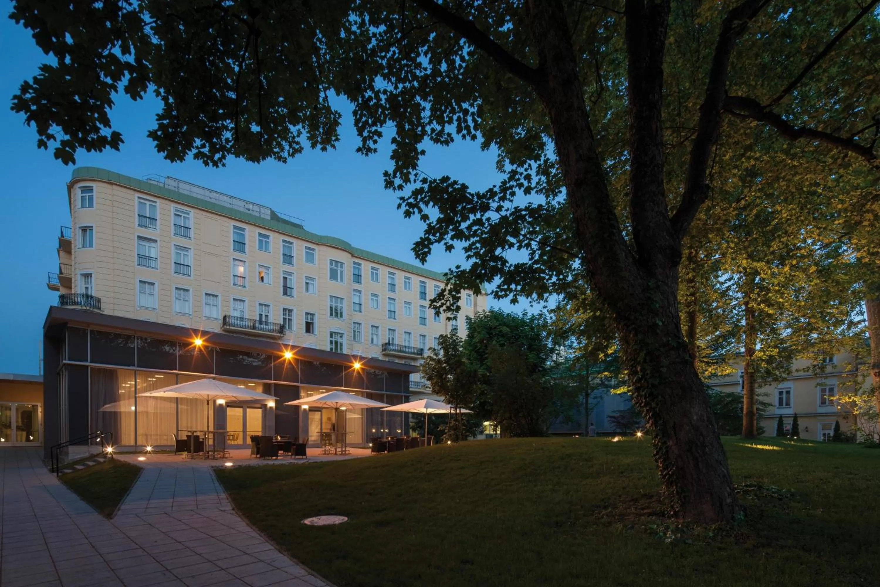 Property building in Austria Trend Parkhotel Schönbrunn Wien