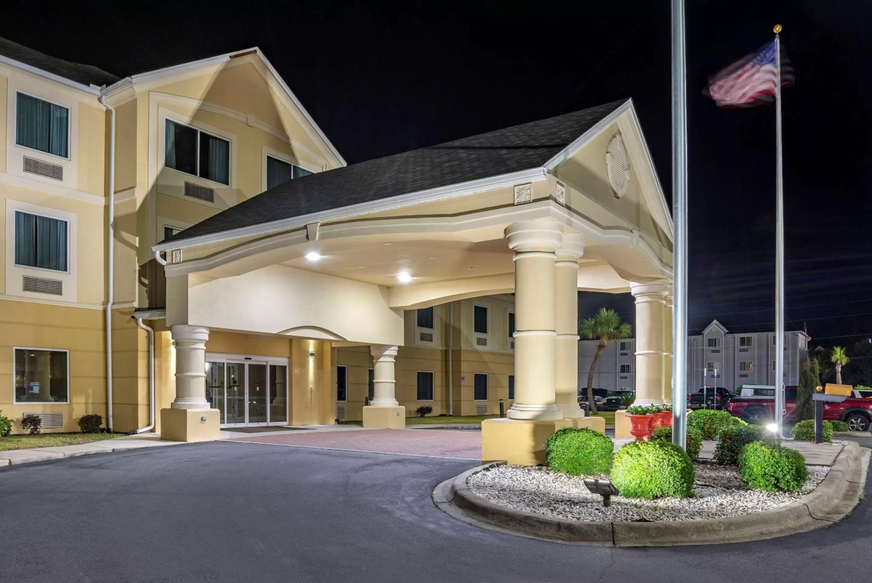 Property building in Comfort Inn & Suites Marianna I-10