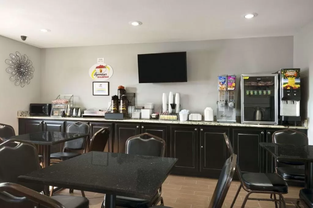 Breakfast in Super 8 by Wyndham Ardmore