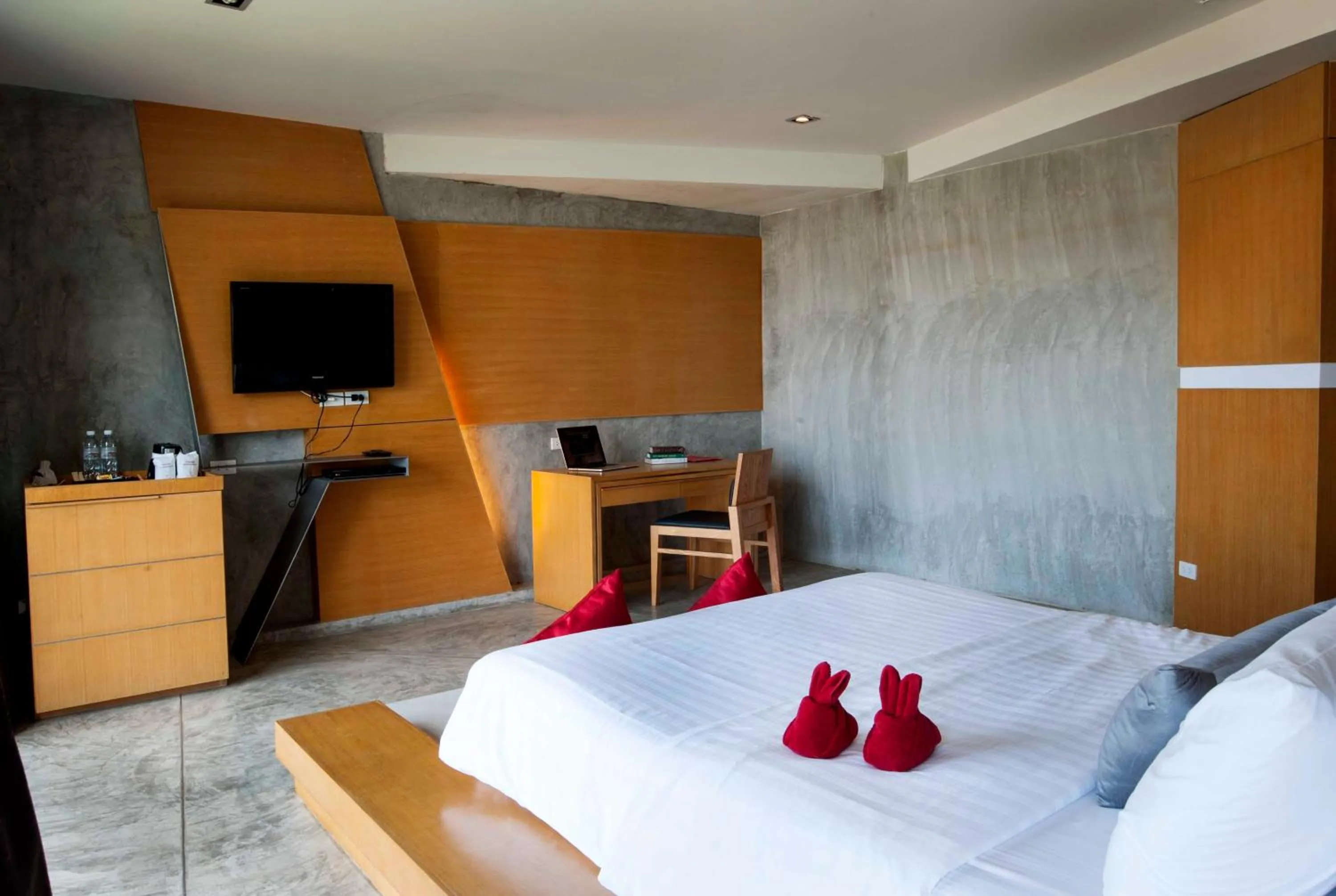 Decorative detail, Bed in The Now Hotel - SHA Extra Plus