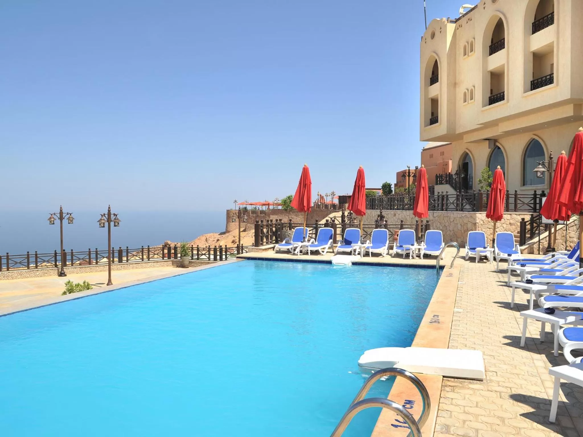 Day in Porto El Jabal Hotel