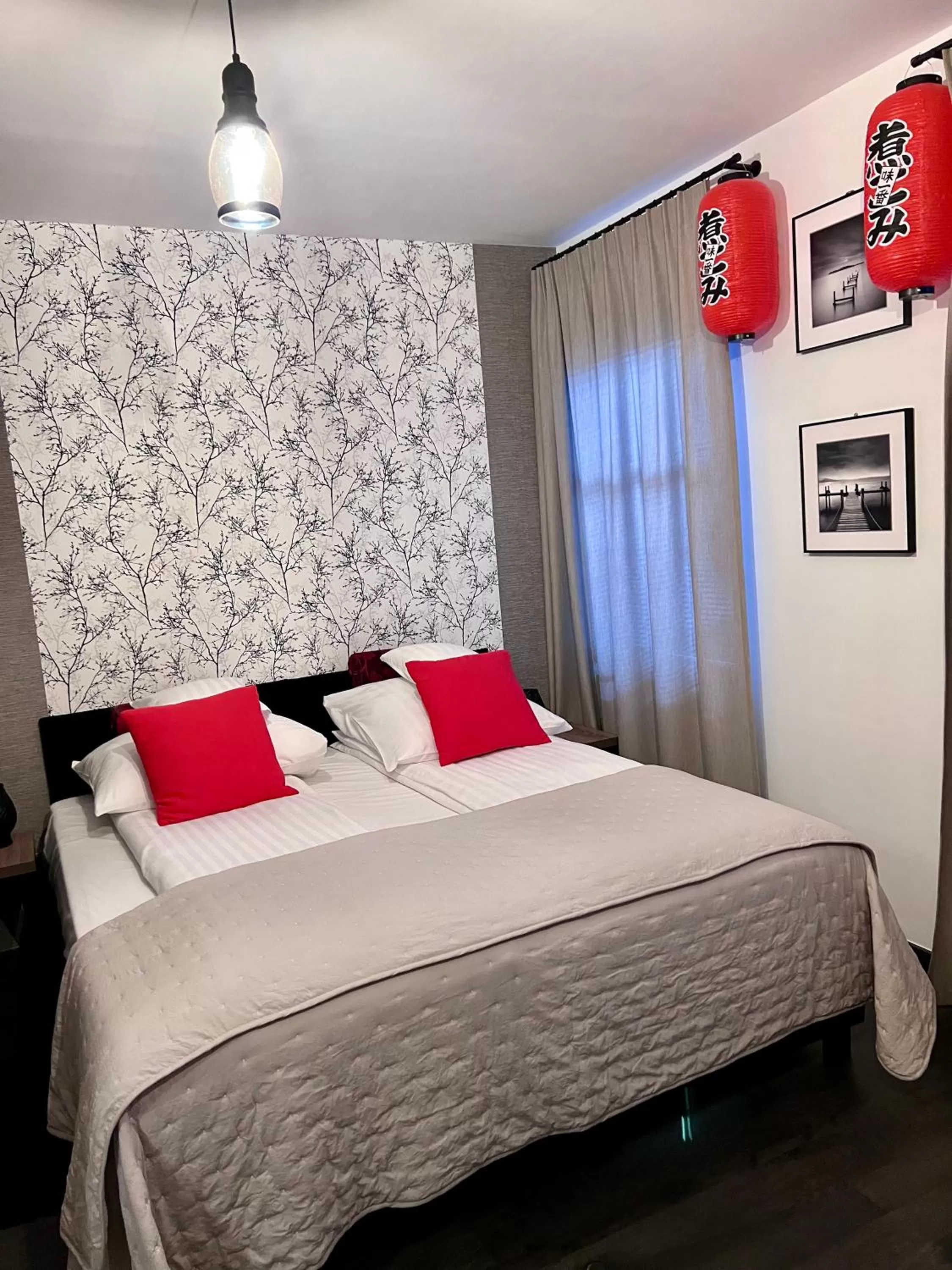 Bed in Global Home - Aparthotel - No Contact Check In