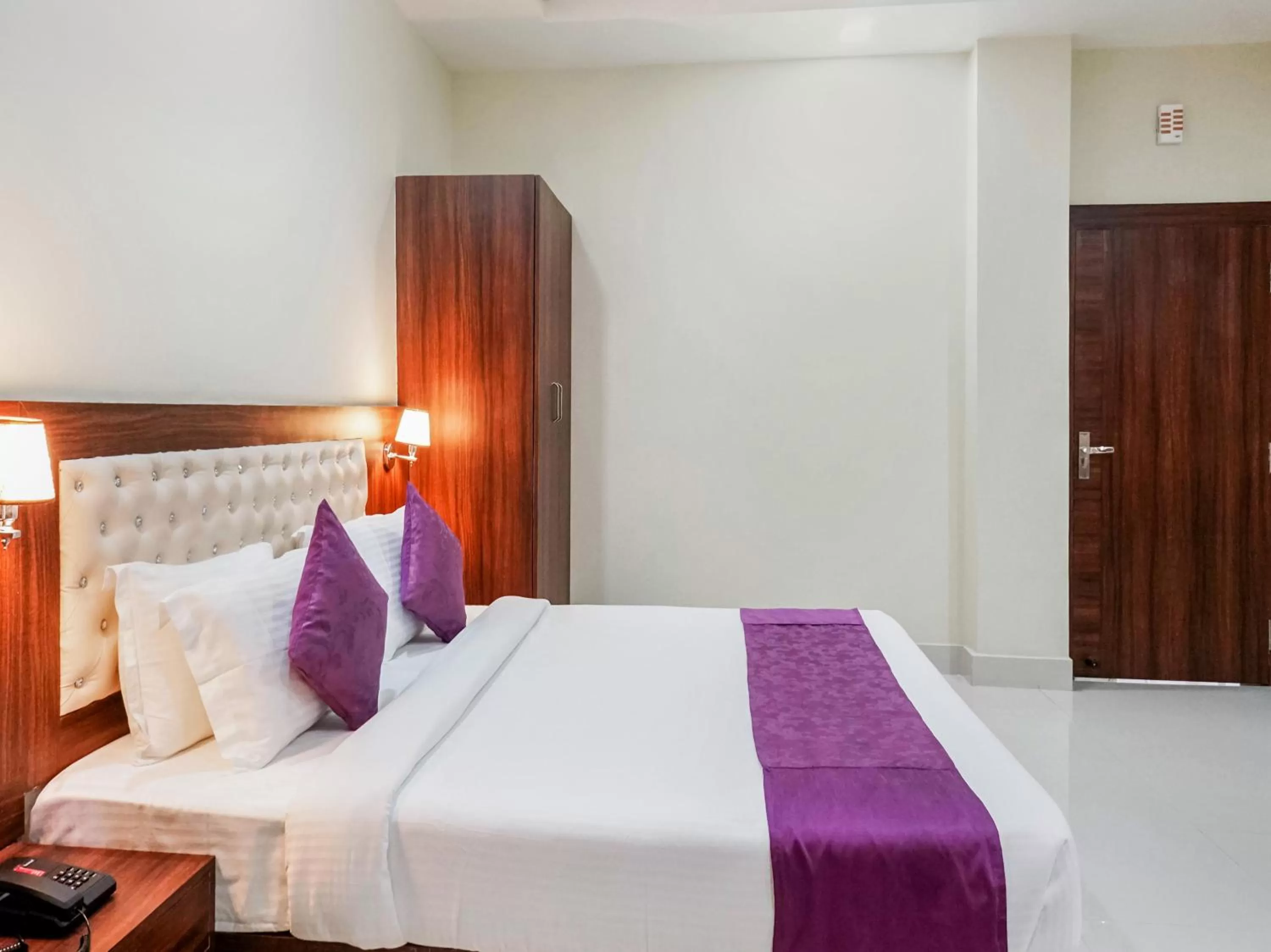 Bedroom, Bed in Pemaling Lords Eco Inn Guwahati