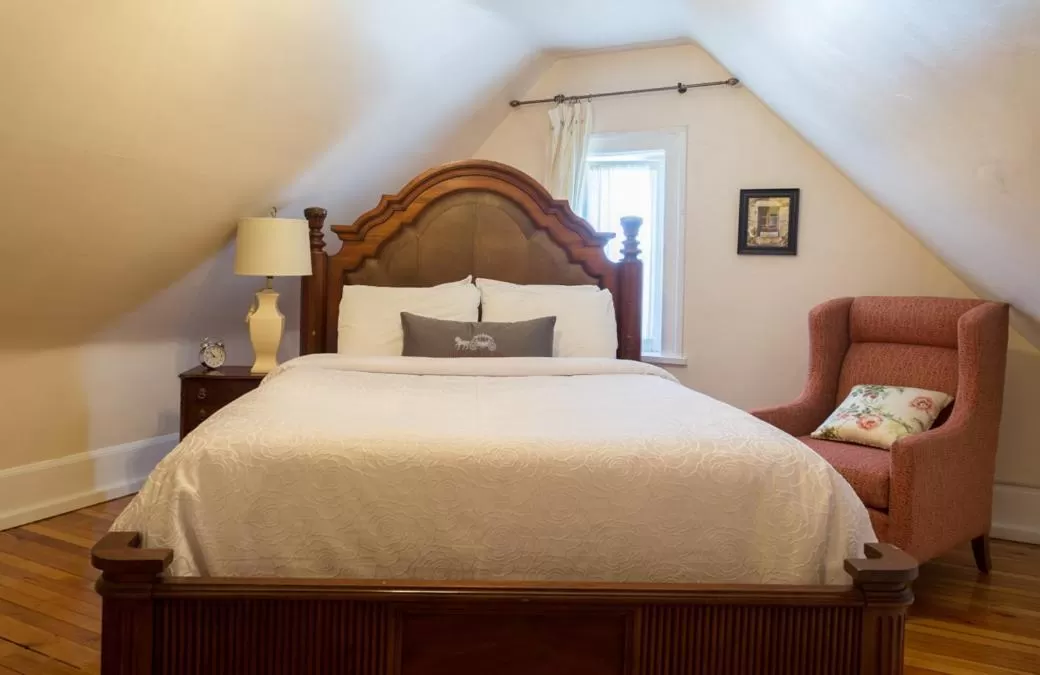 Bed in Grey Gables Inn