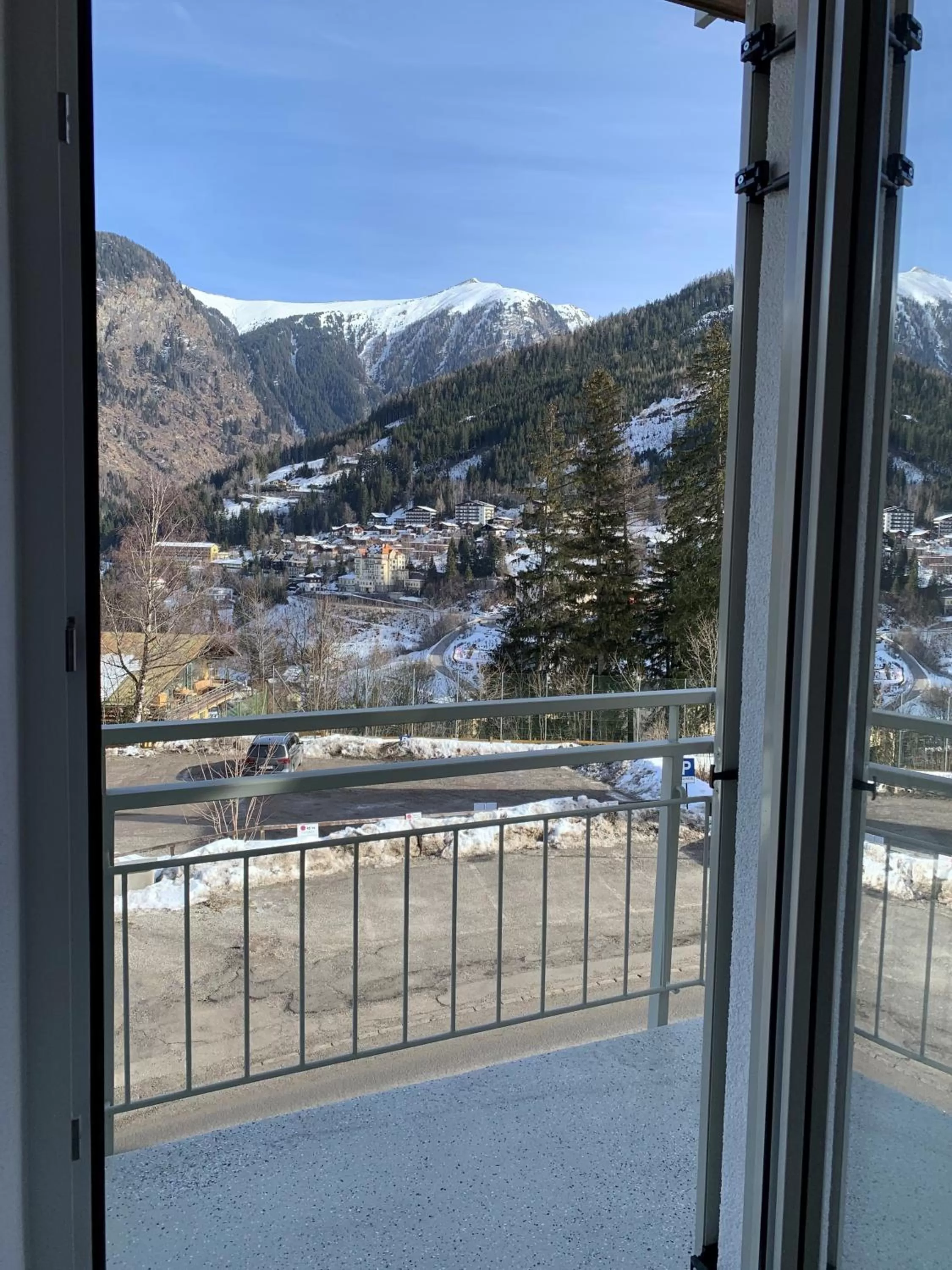 Mountain view in Nefer, Haus