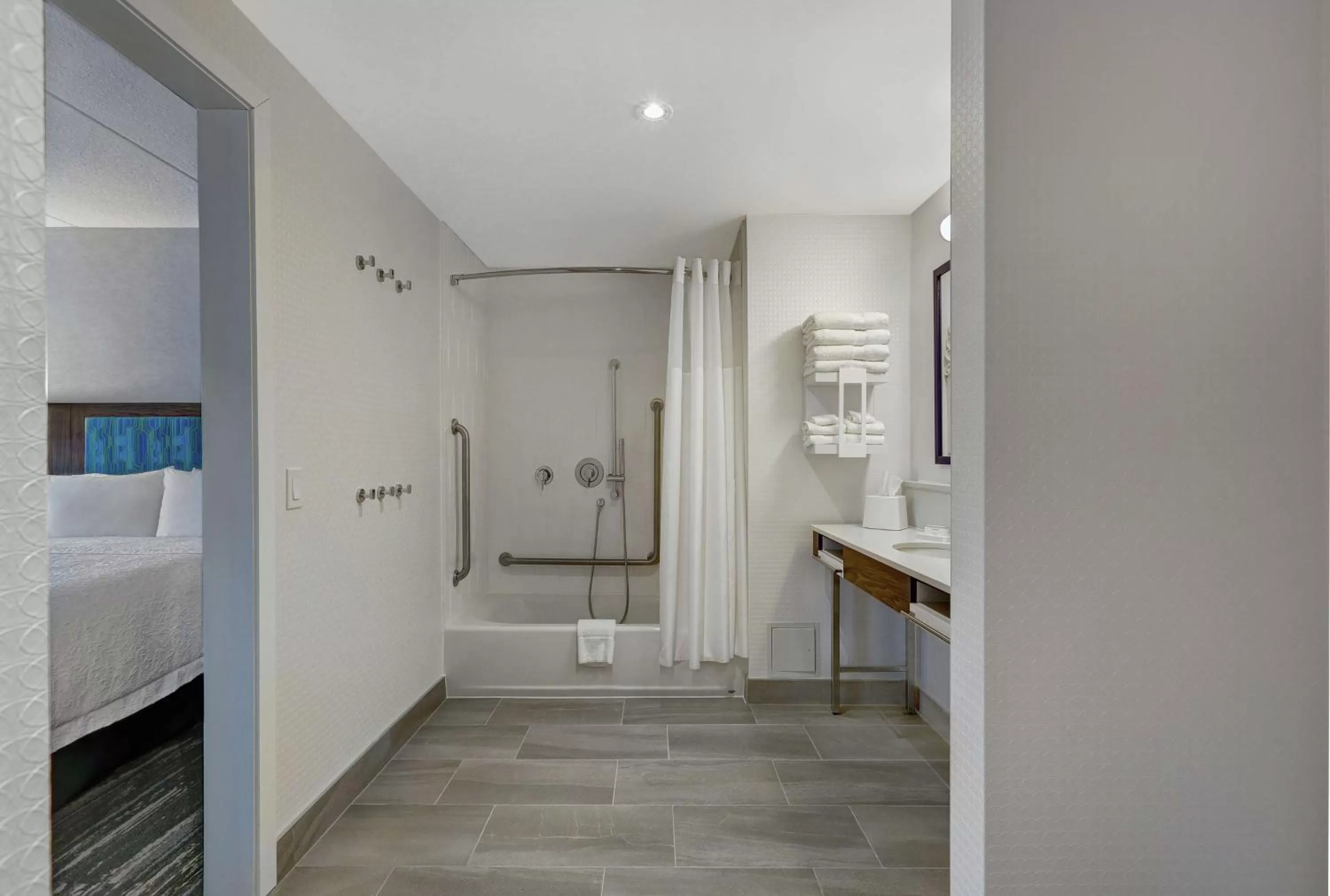 Bathroom in Hampton Inn Peterborough