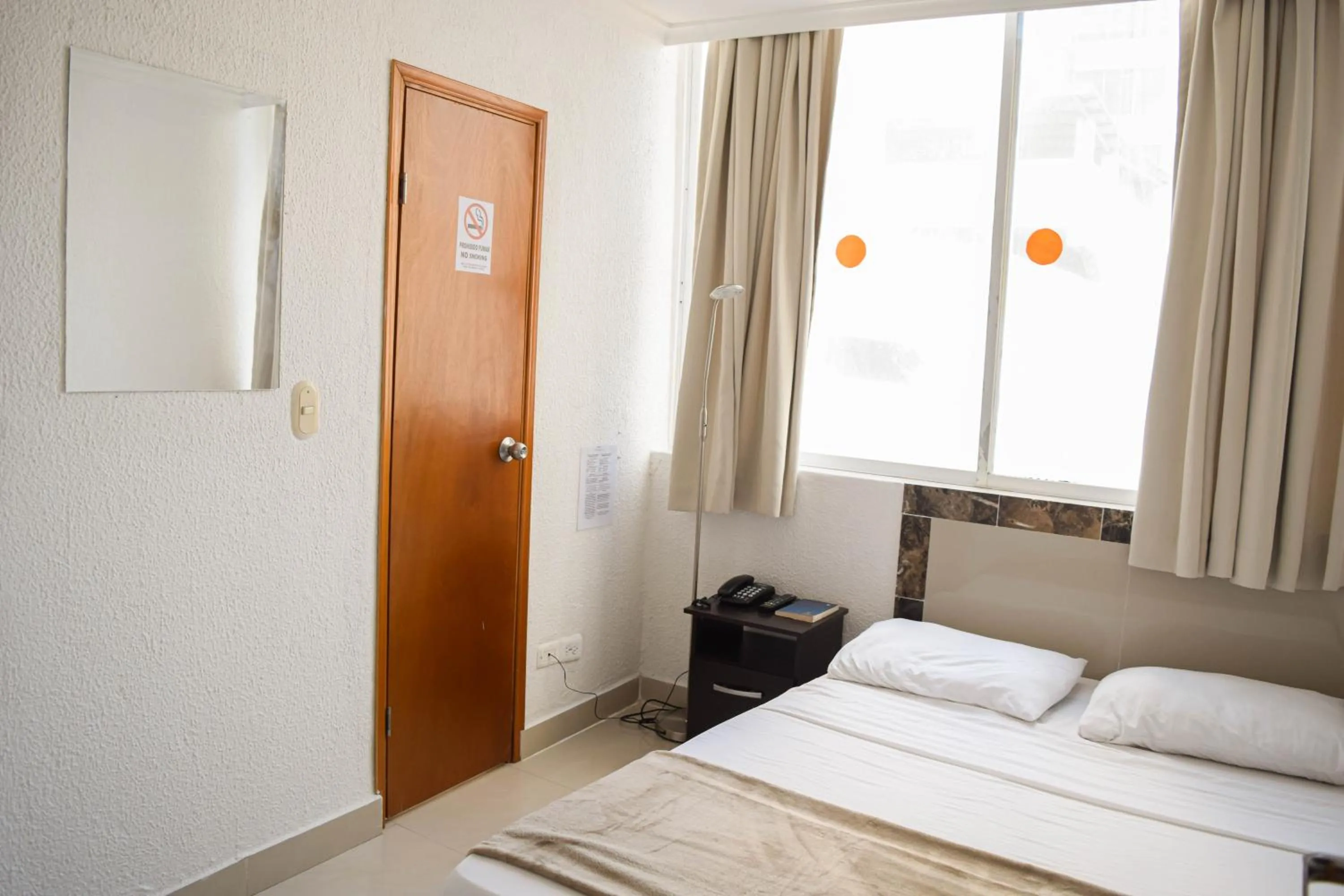 Photo of the whole room, Bed in Hotel Cartagena Premium