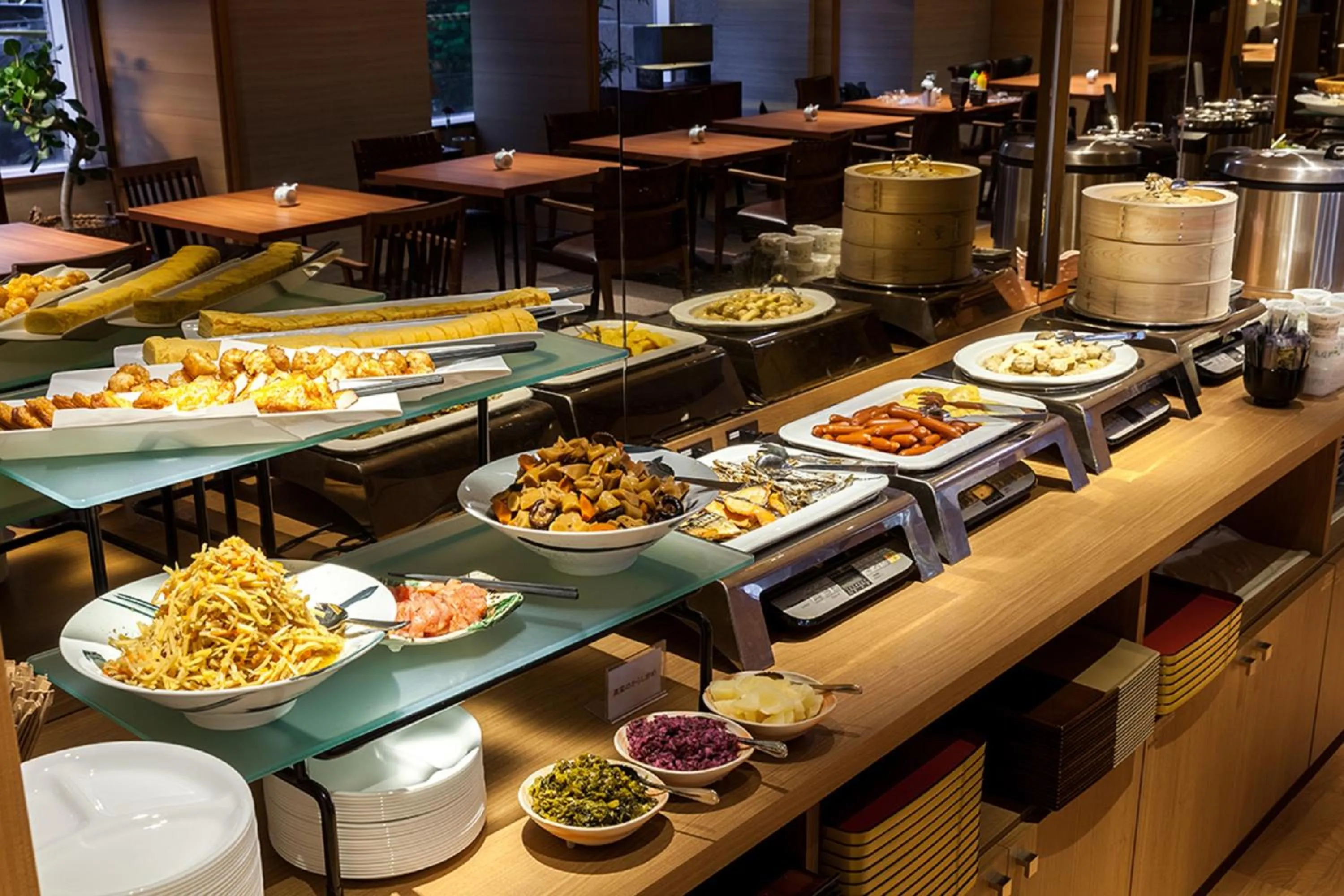 Buffet breakfast in Nishitetsu Hotel Croom Hakata