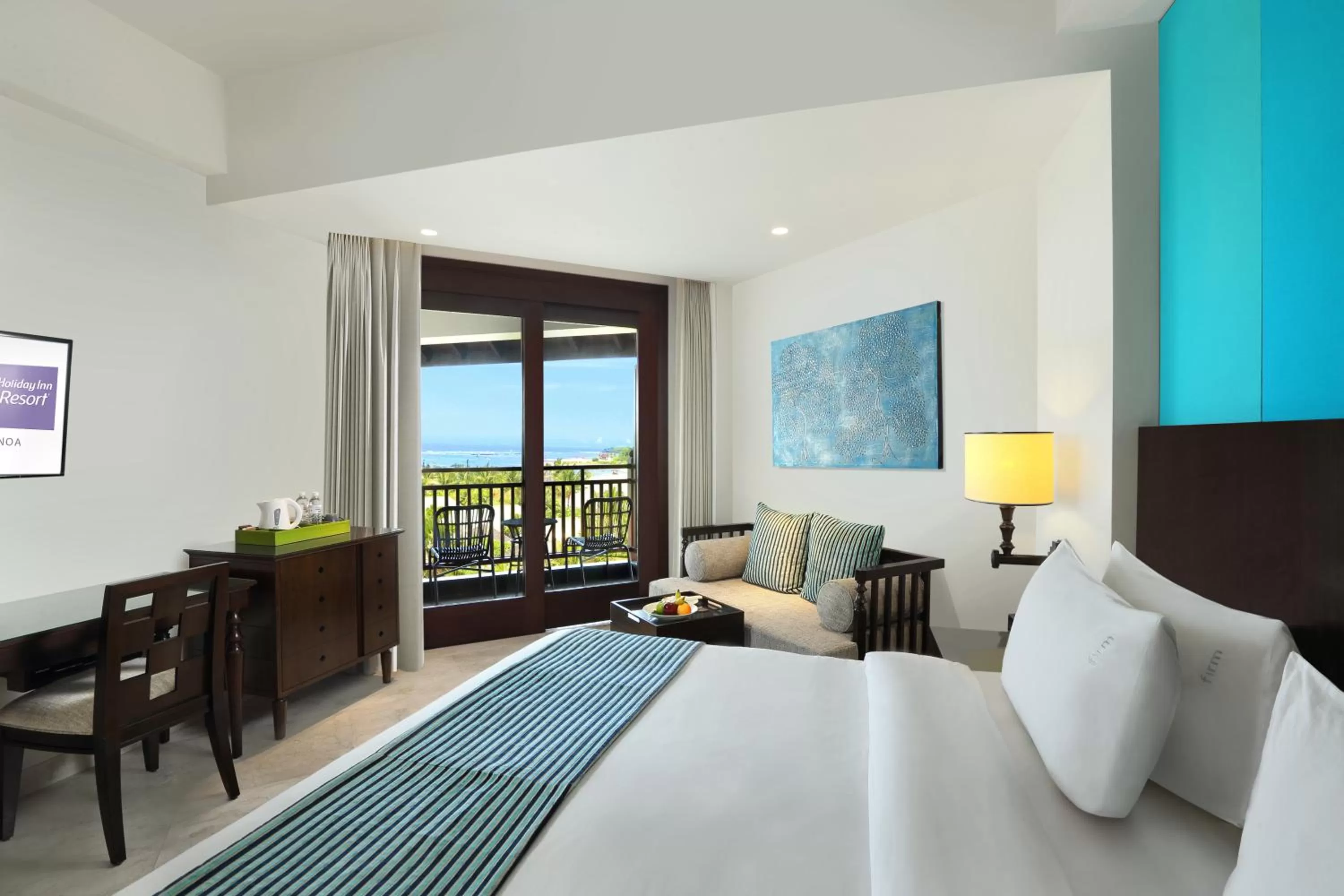 Photo of the whole room, Bed in Holiday Inn Resort Bali Nusa Dua by IHG