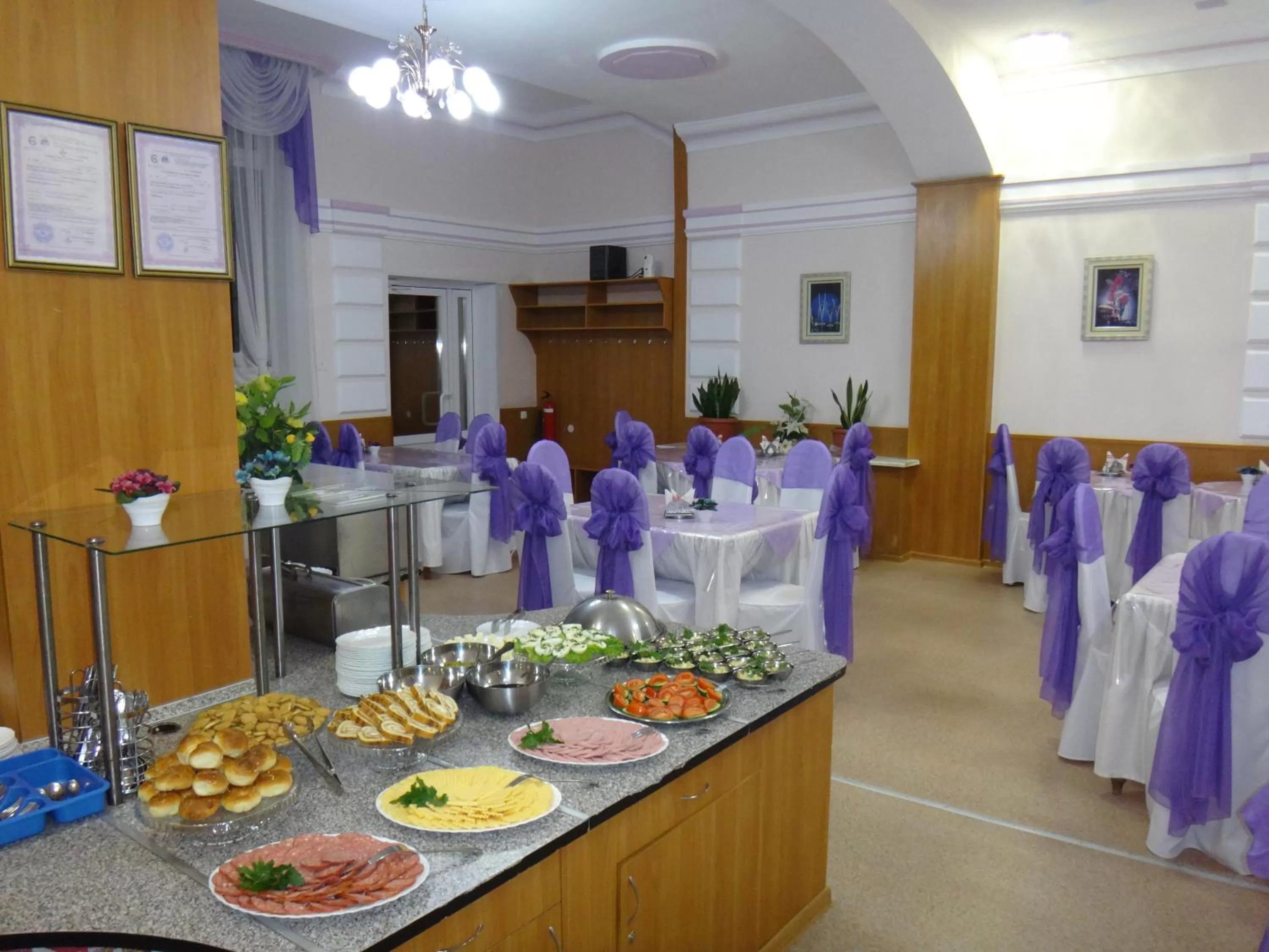 Buffet breakfast, Banquet Facilities in Aktobe Hotel