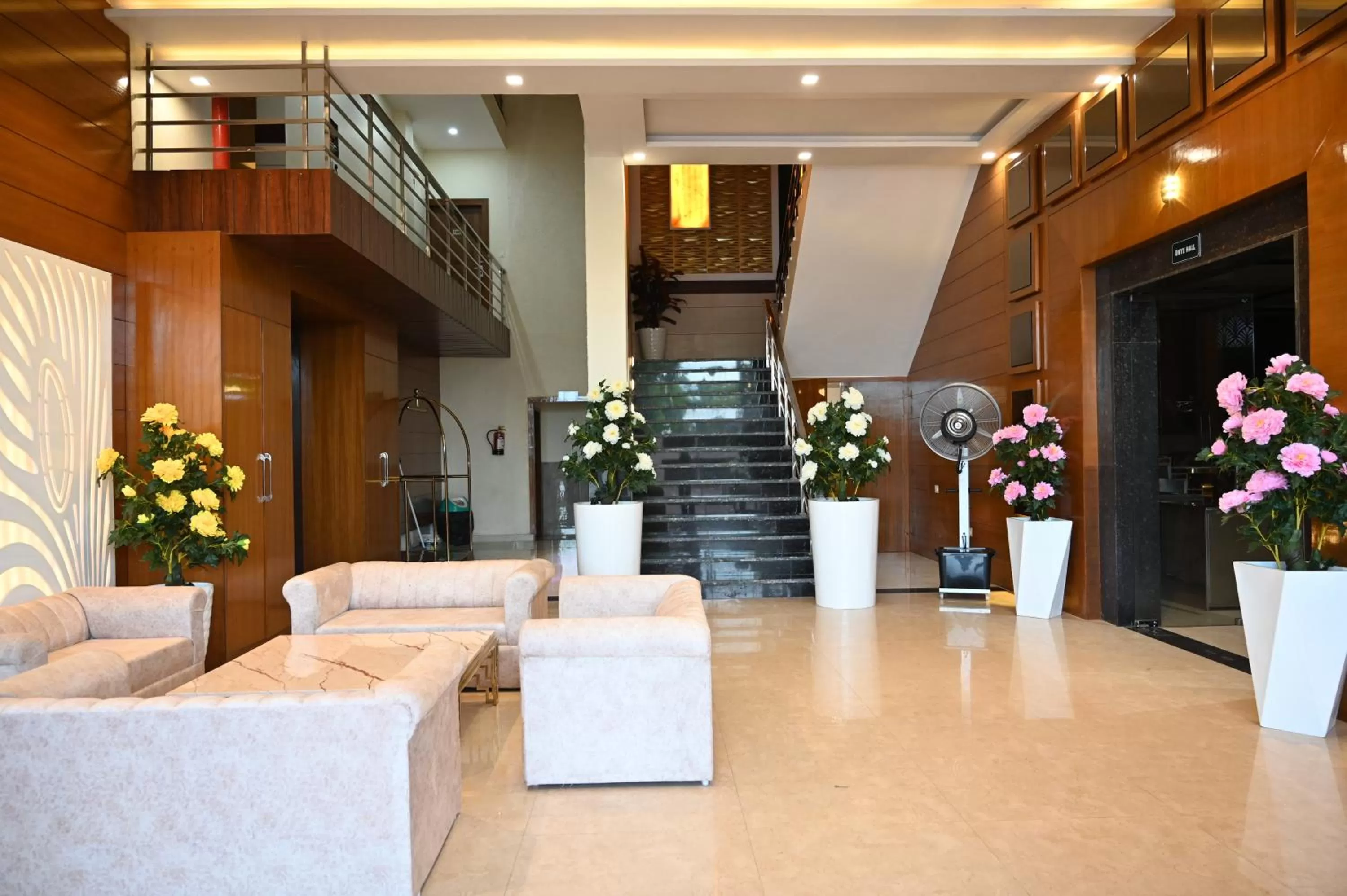 Lobby or reception in Hotel Vasdaa Grand