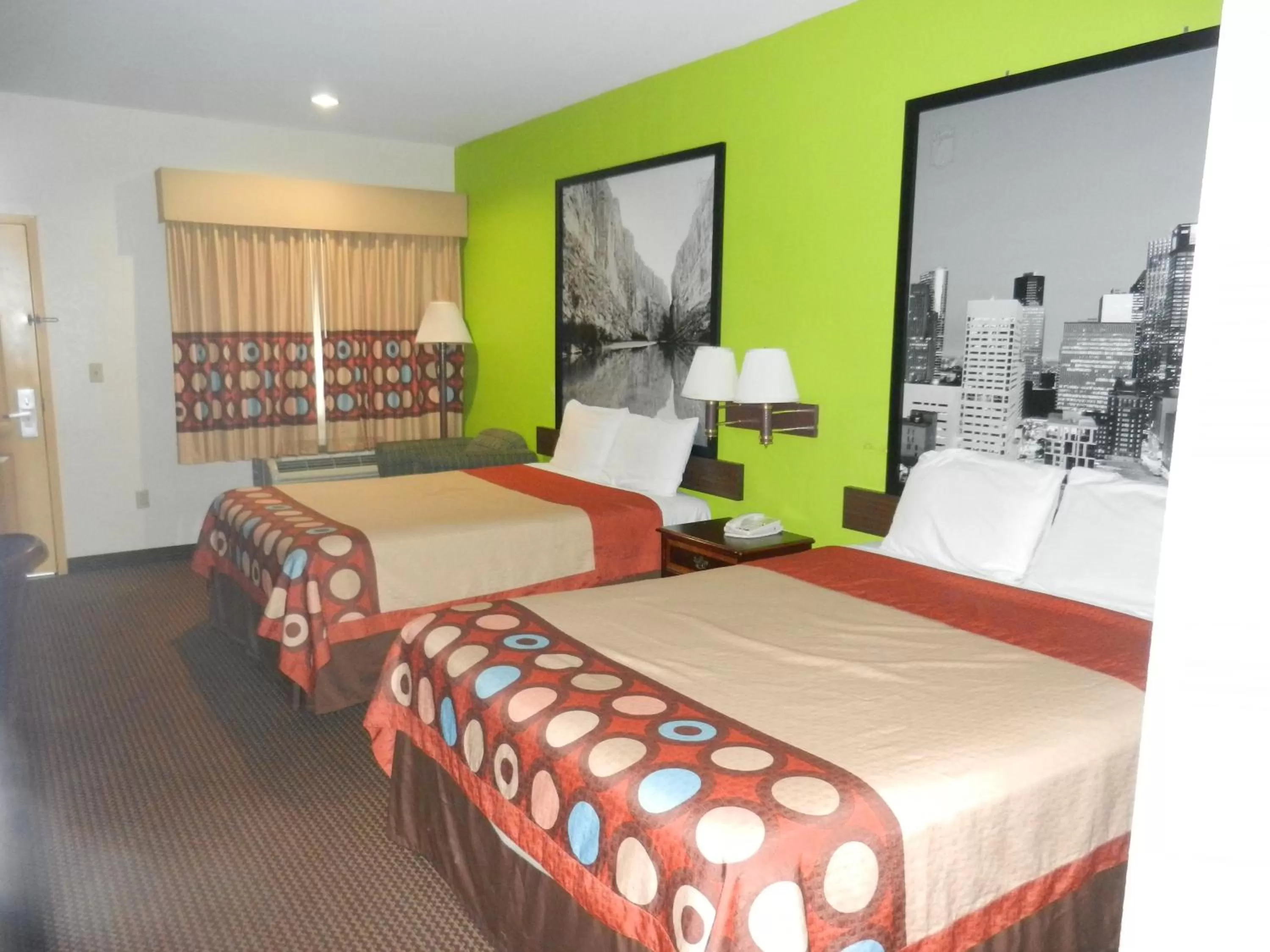 Bed in Super 8 by Wyndham Humble - Atascocita - FM 1960 I-69