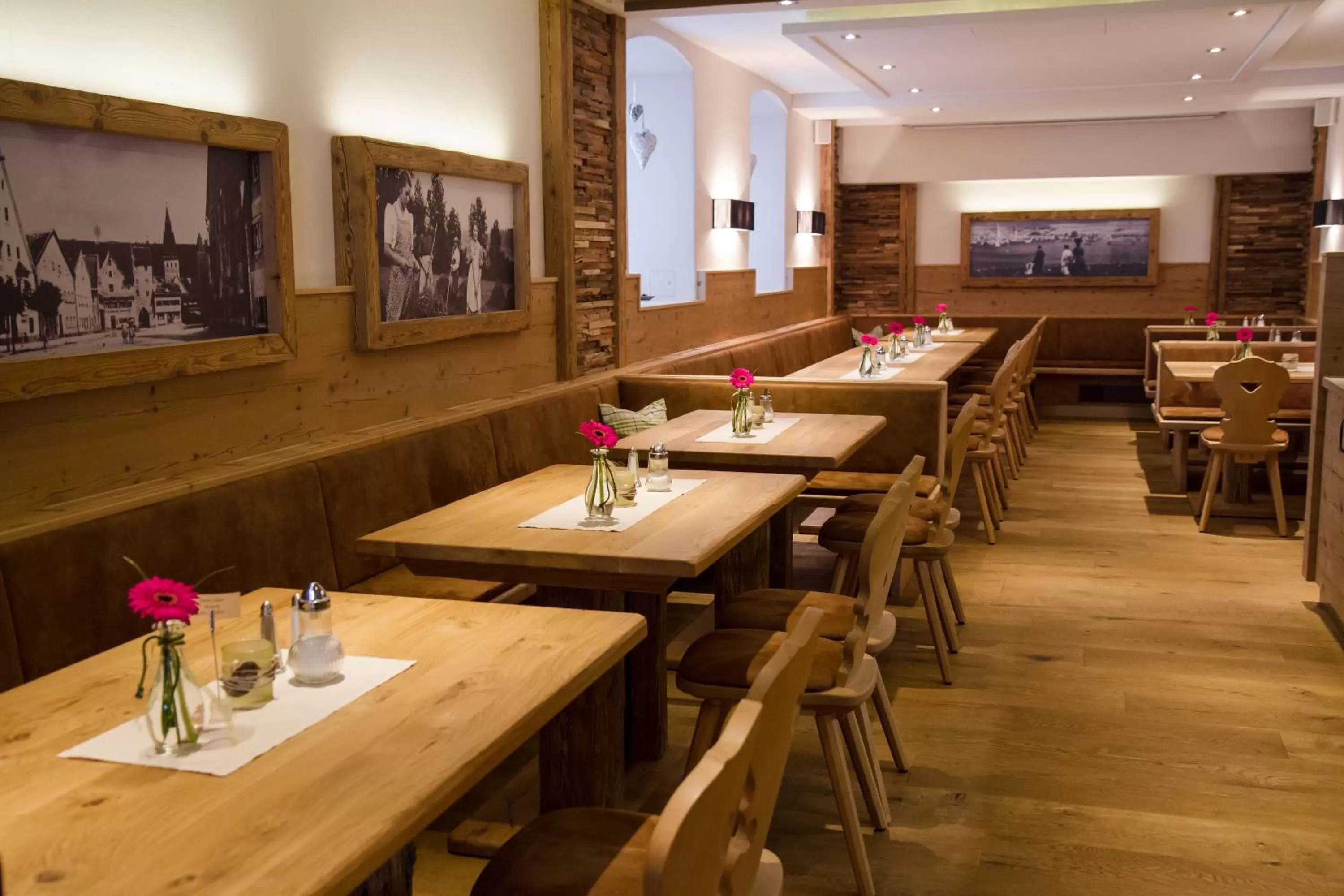 Restaurant/places to eat in Hotel-Gasthof Blaue Traube e.K.