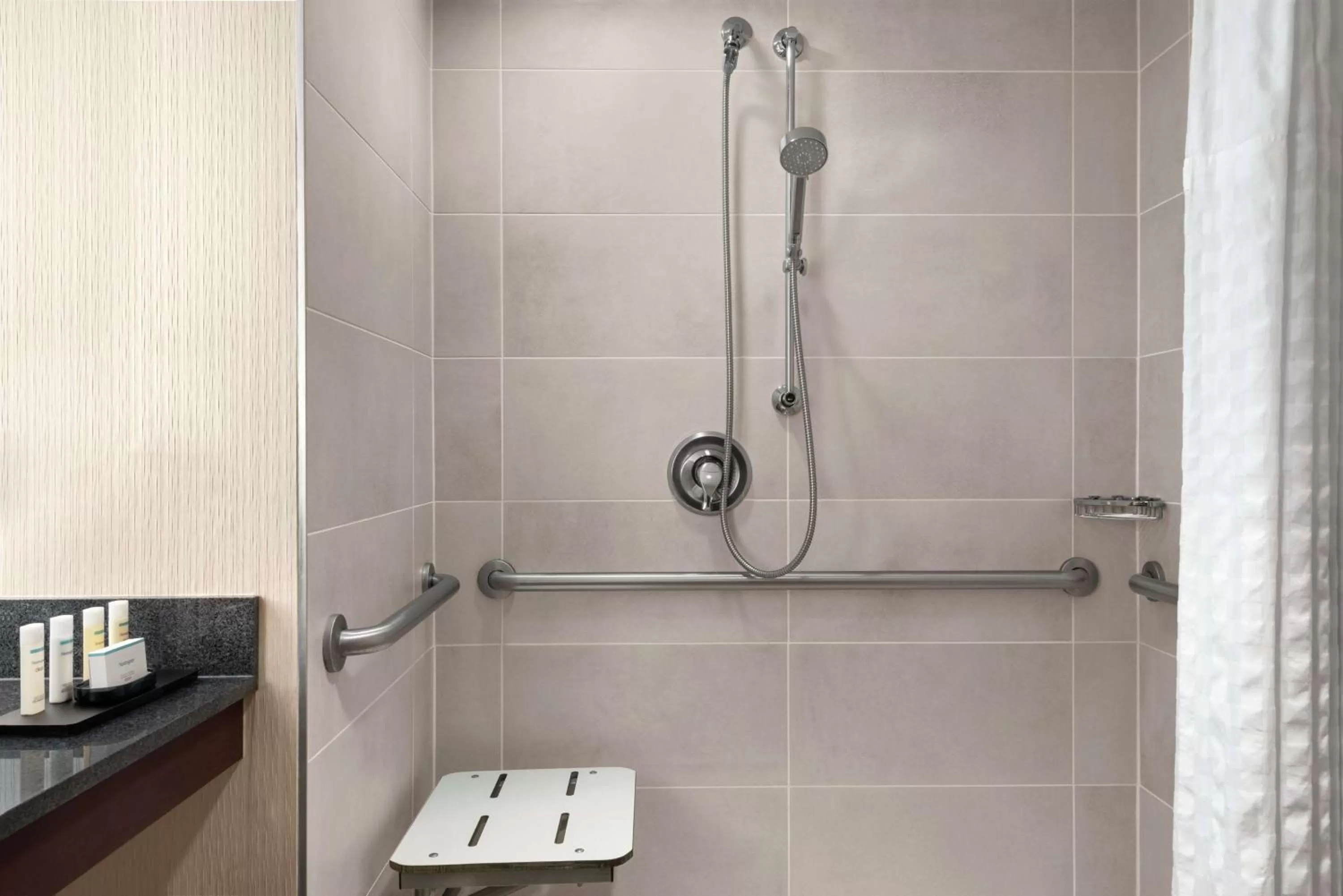 Bathroom in Embassy Suites by Hilton Cleveland Rockside