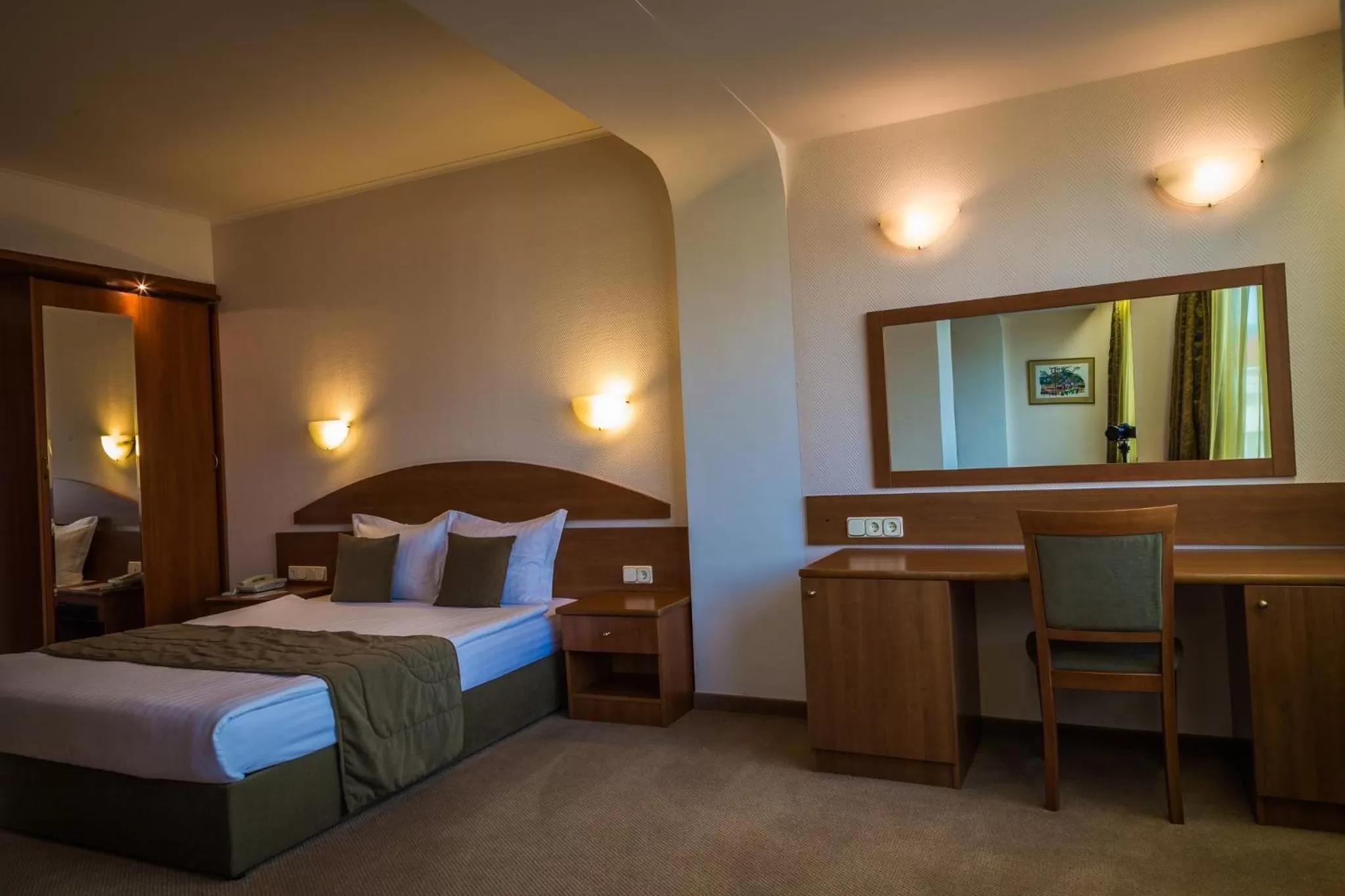 Bed in Hotel Sevlievo Plaza