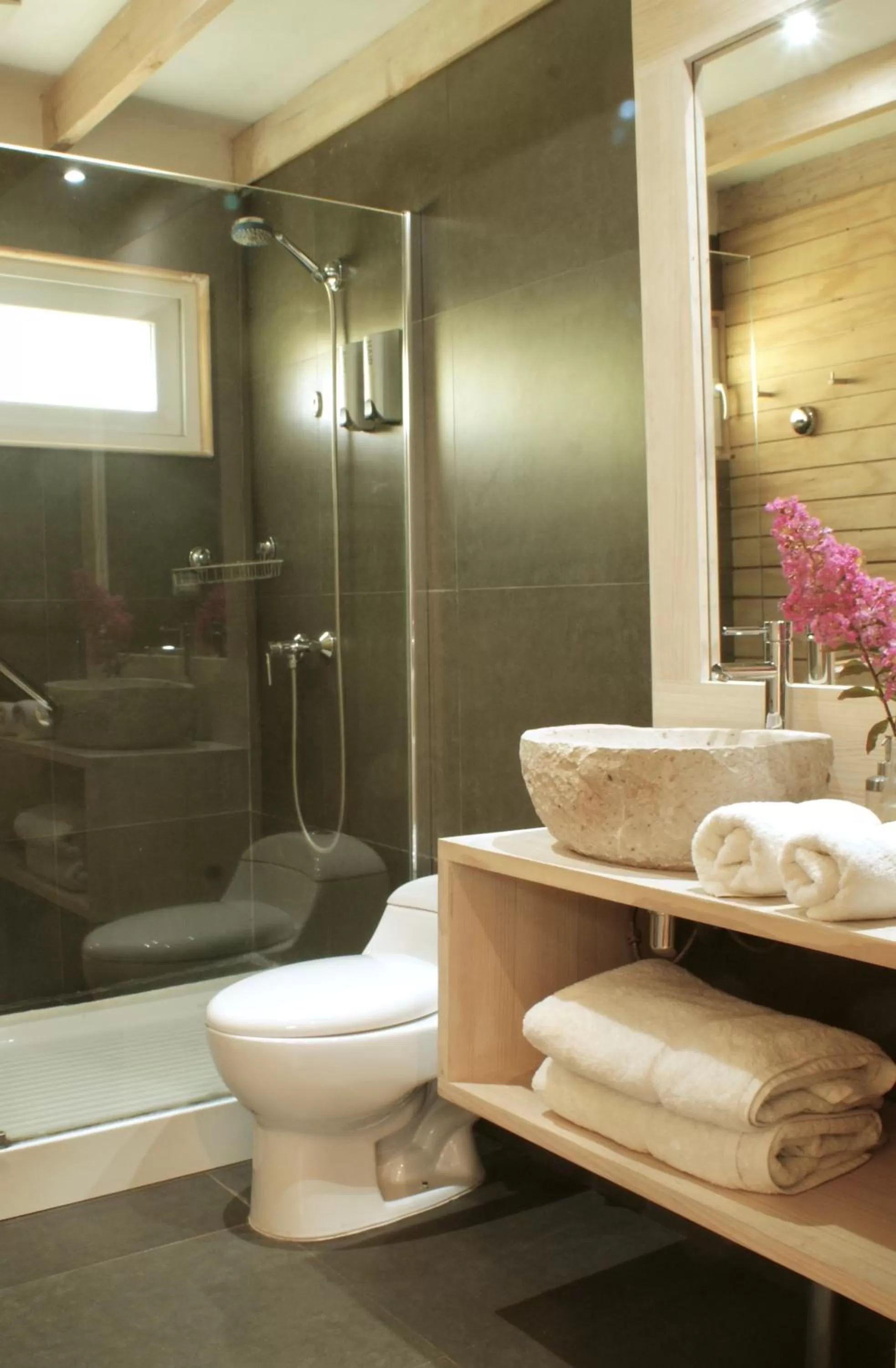 Bathroom in Barrica Lodge