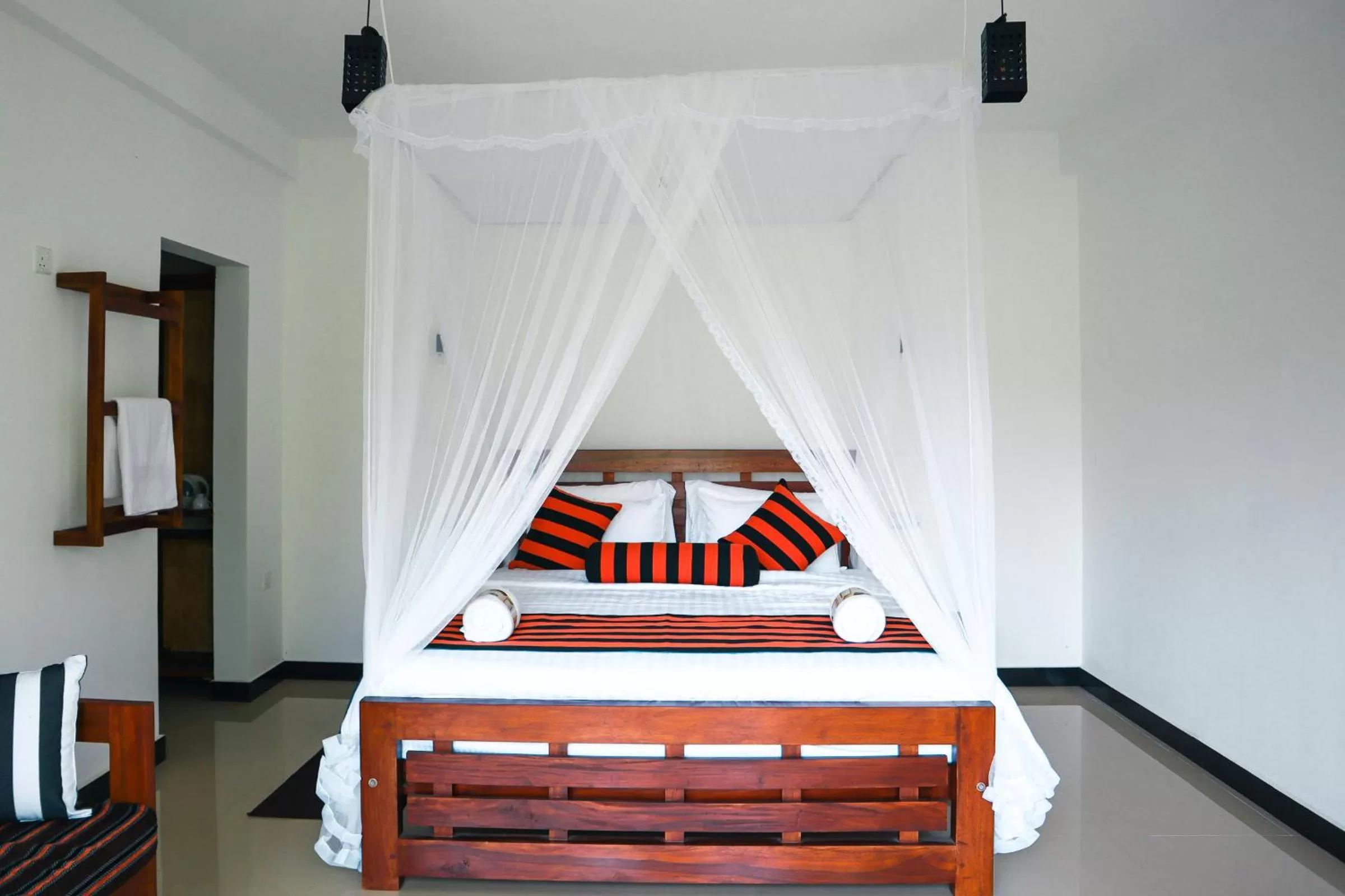 Photo of the whole room, Bed in Duet Hearts