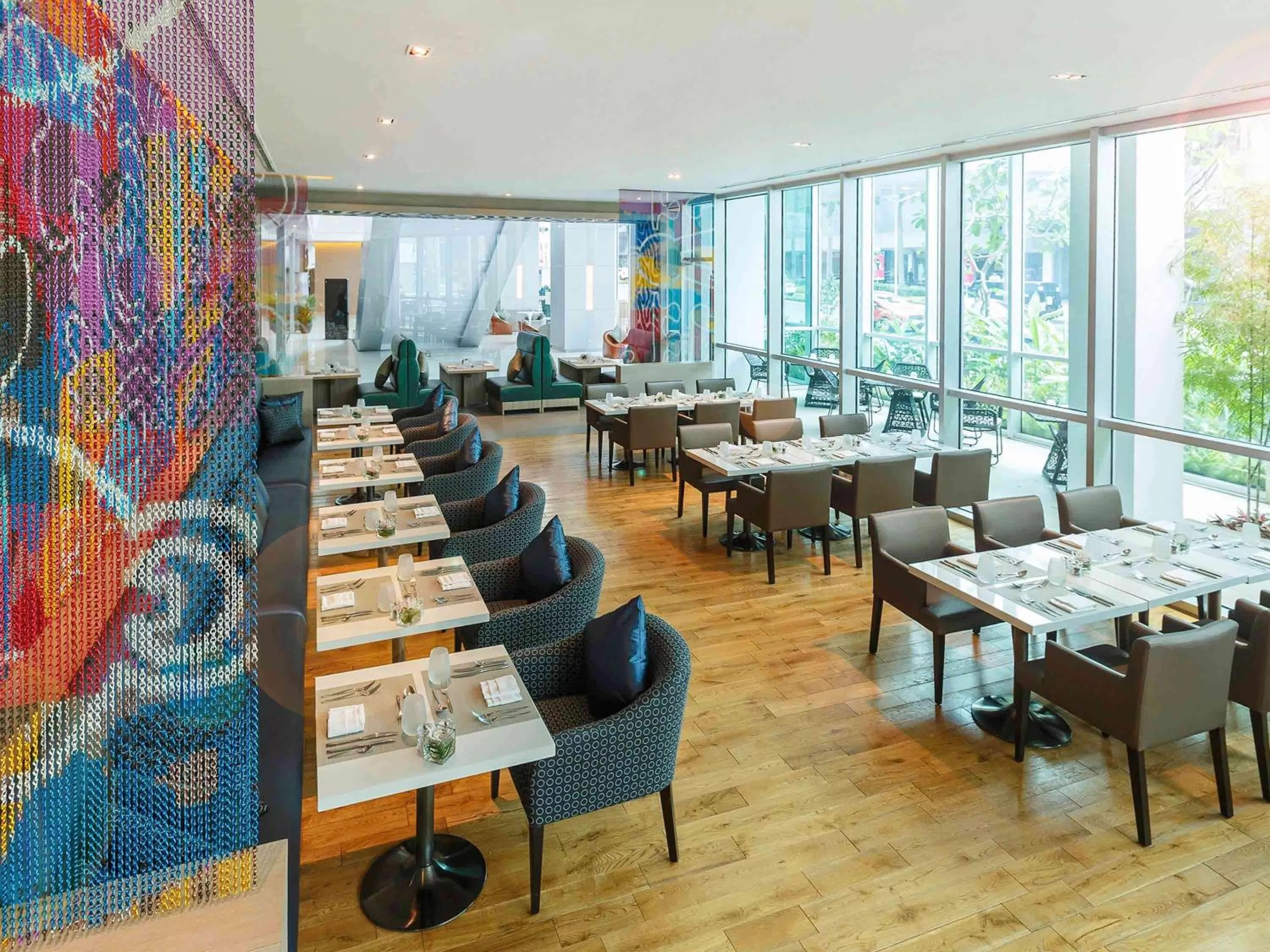 Restaurant/places to eat in Novotel Manila Araneta City Hotel