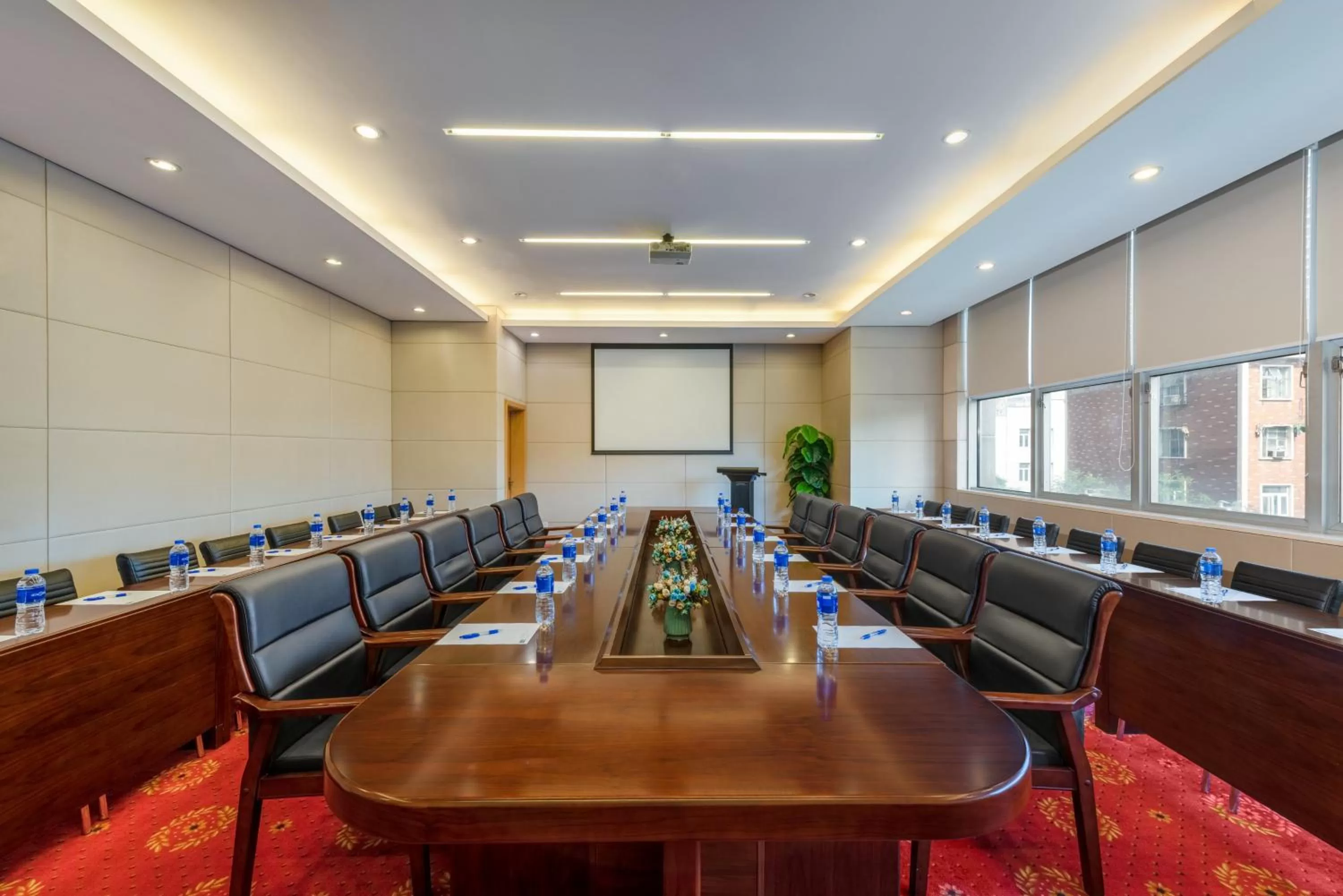 Meeting/conference room in Holiday Inn Express Tianjin Heping by IHG