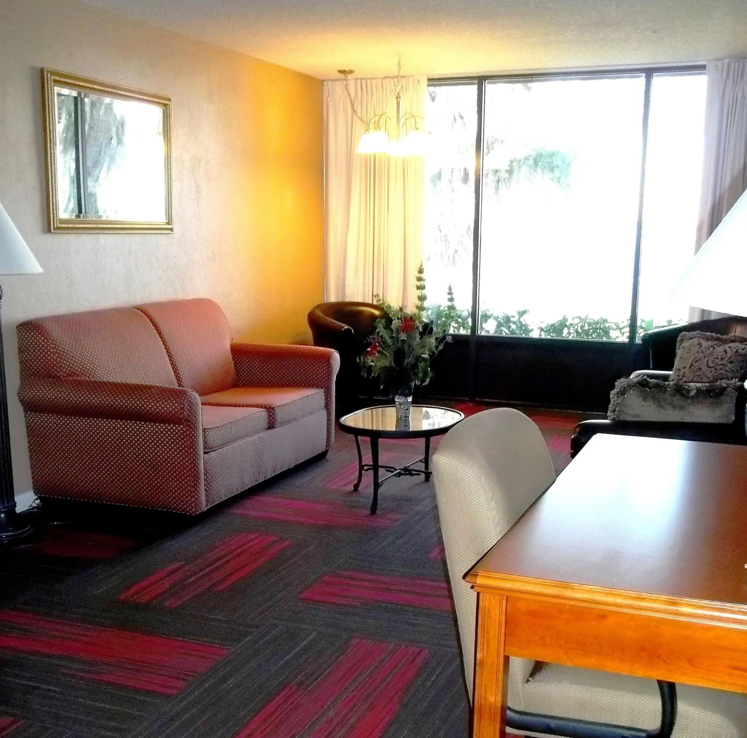 Day in Crystal Cove Riverfront Resort