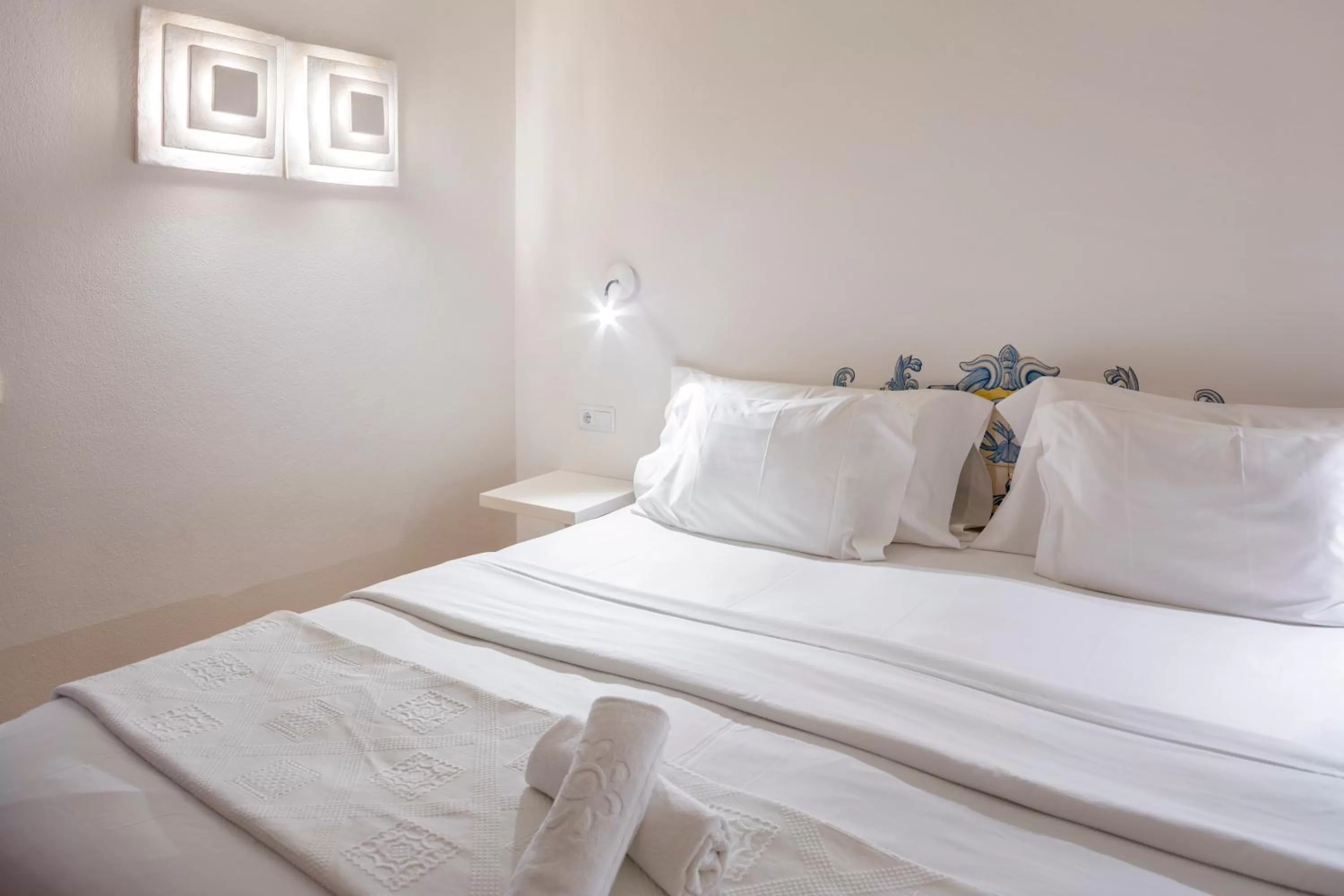 Bedroom, Bed in Costa d'Oiro Ambiance Village