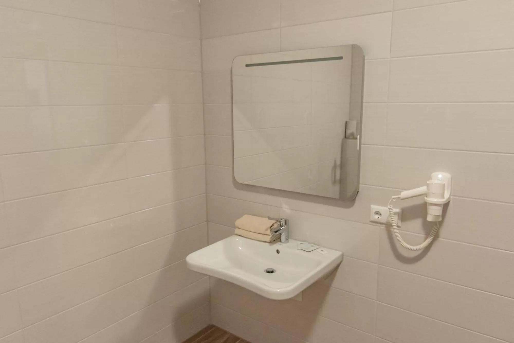 Bathroom in Stadthotel Donauwörth